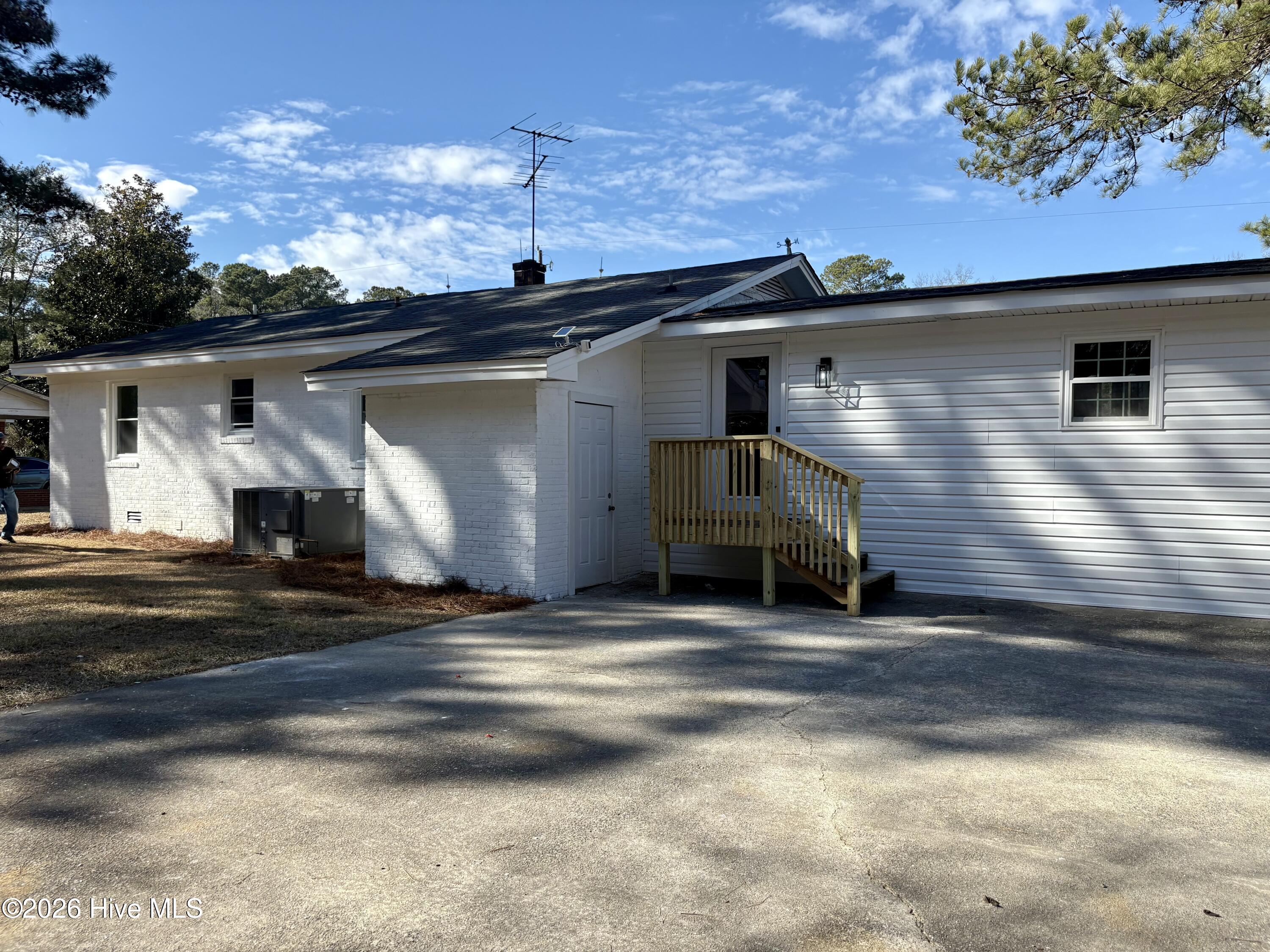 1508 Airport Road Ne Property Photo 26