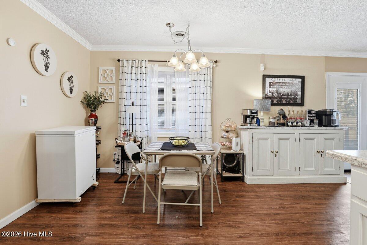 810 Williams Road Property Photo 9
