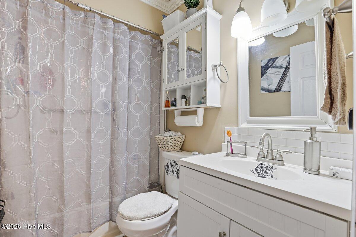 810 Williams Road Property Photo 12