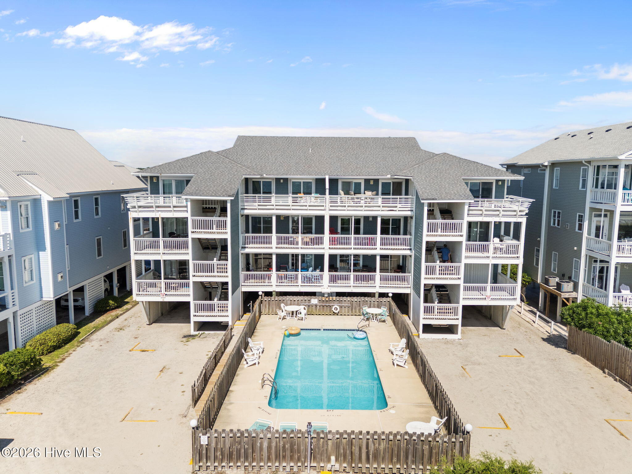 1308 Carolina Beach Avenue N Apt 3c Property Photo 1