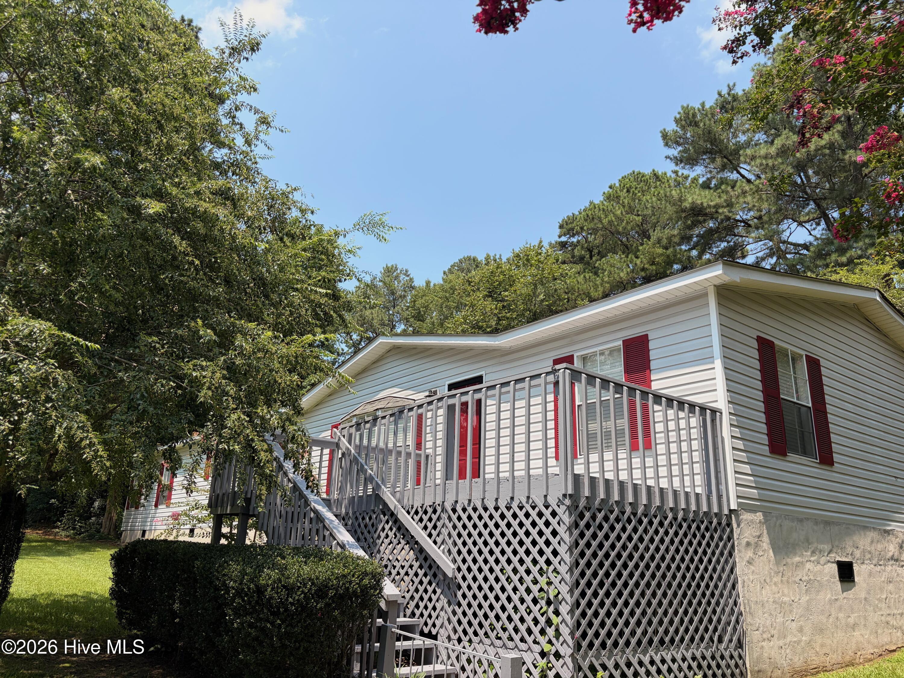 716 Pinecrest Street