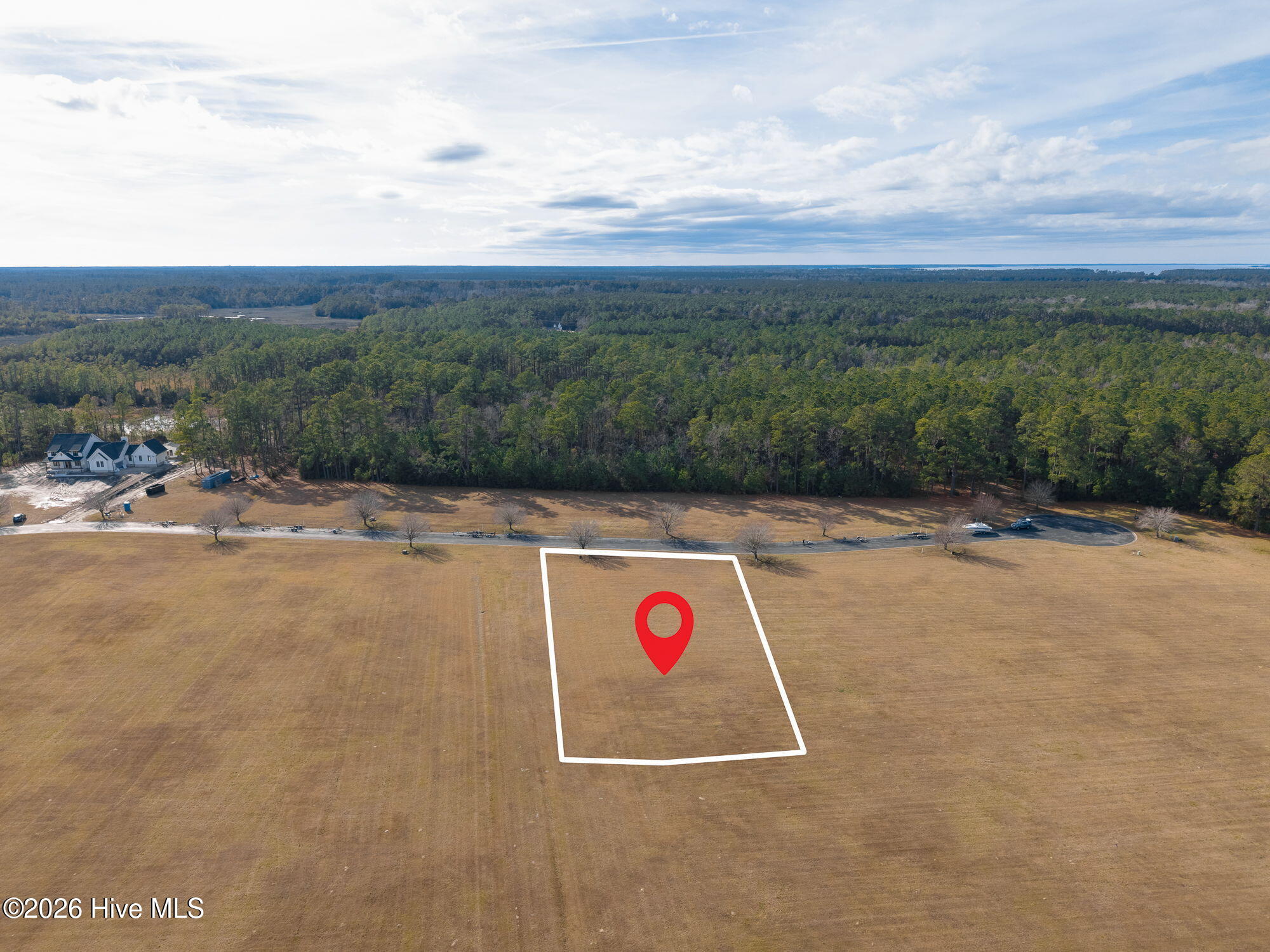 110 063 Bare Foot Court Property Photo 3
