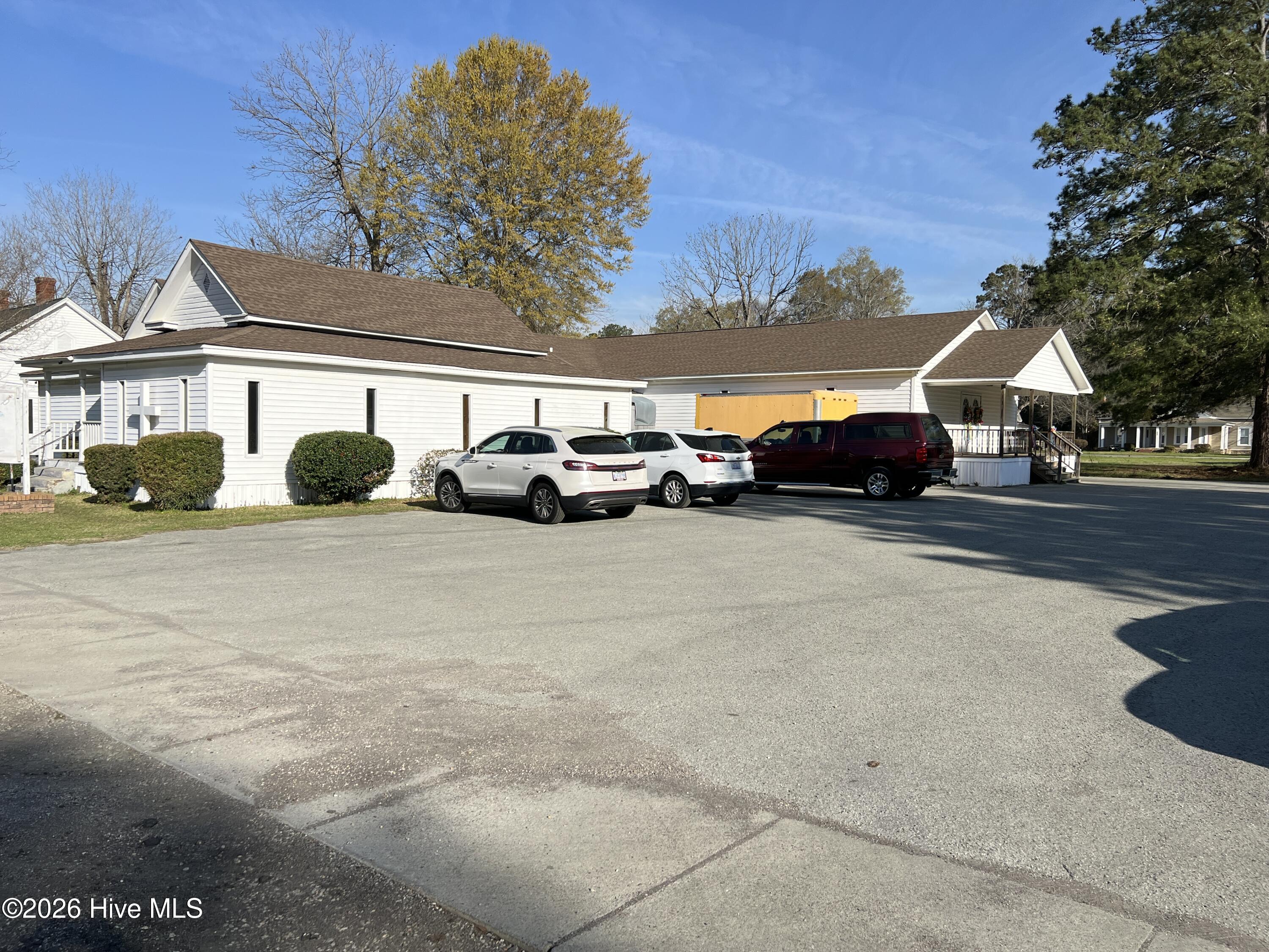 213 E Columbus Street Property Photo 2