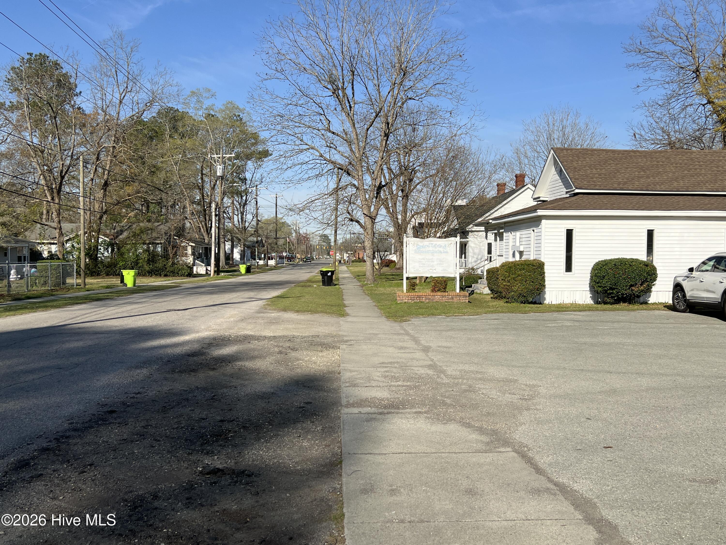 213 E Columbus Street Property Photo 3