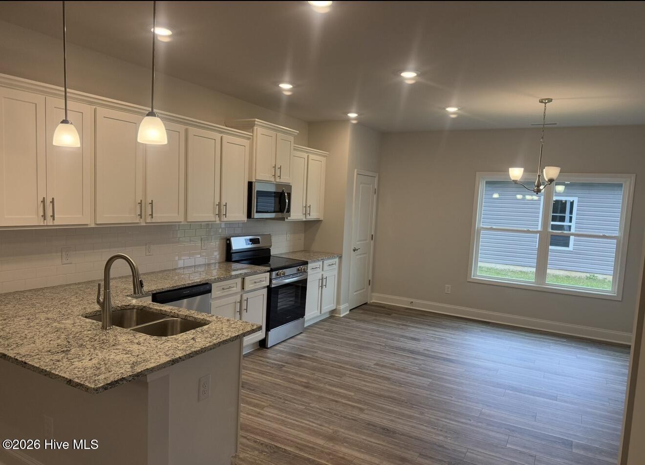 193 Seashore Street Property Photo 6
