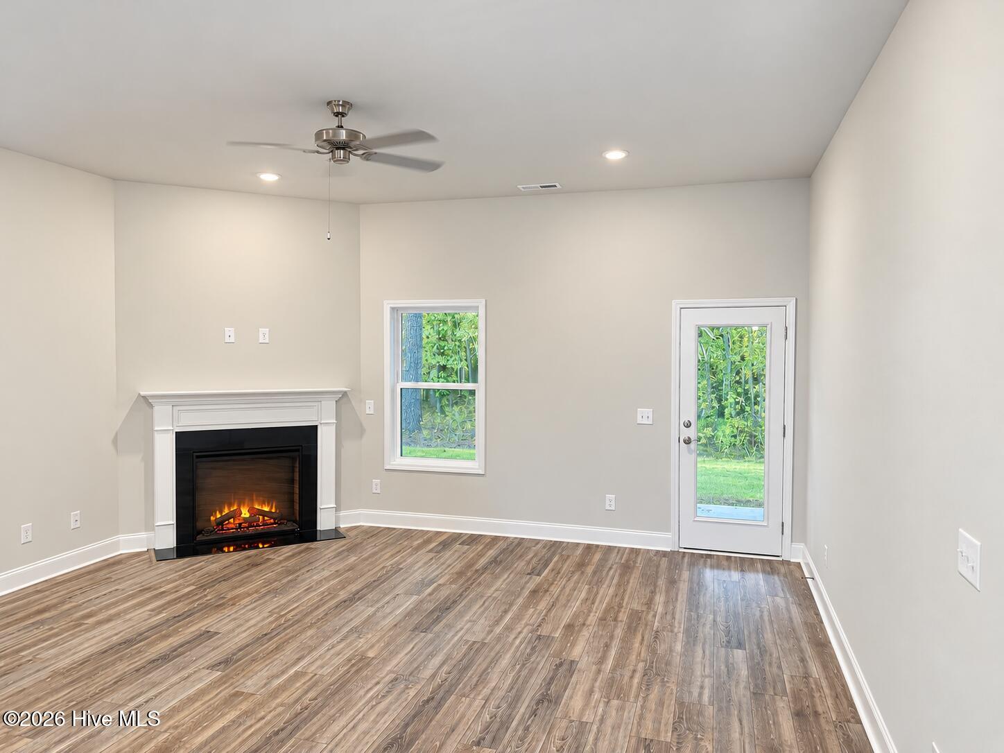 193 Seashore Street Property Photo 10