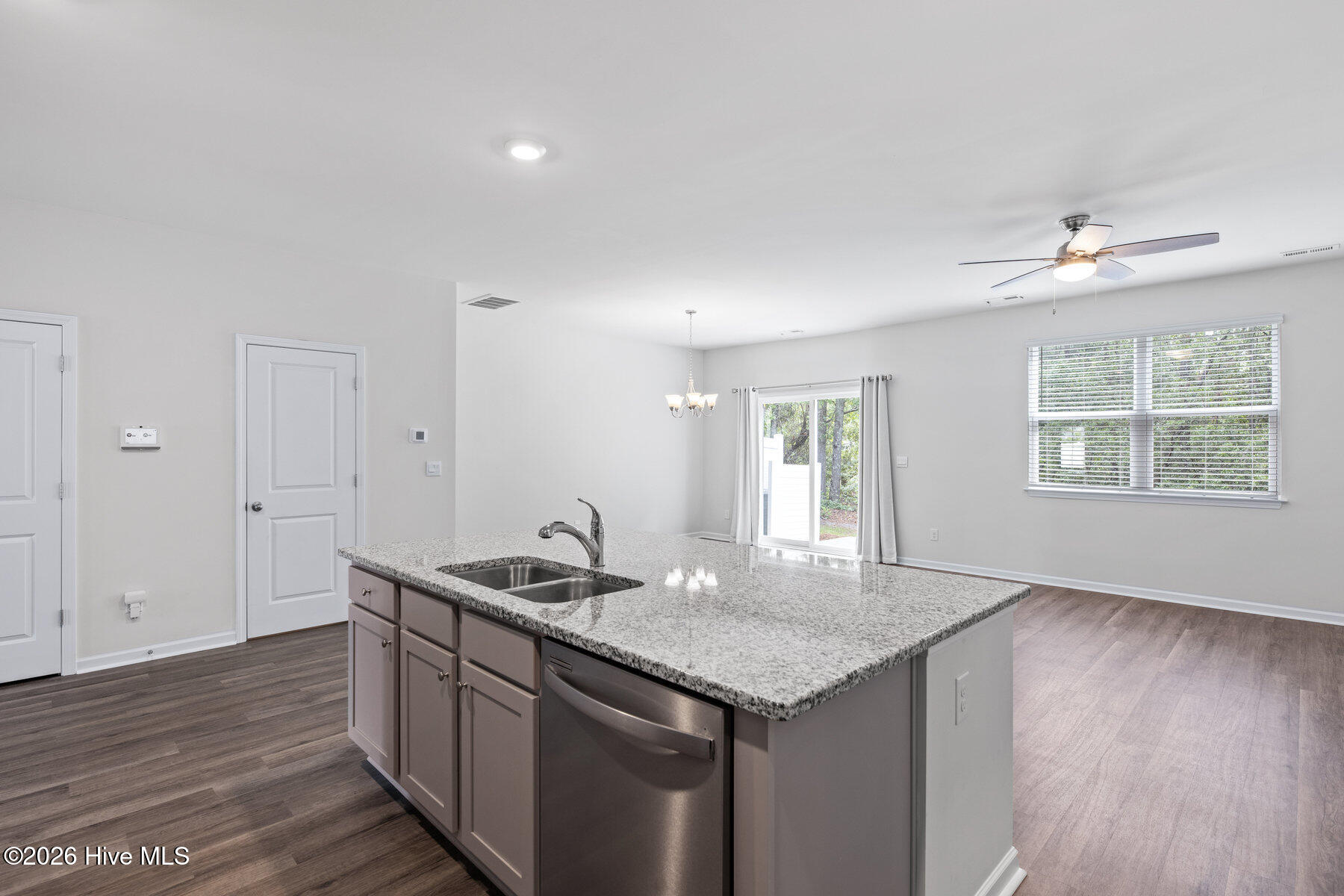 1508 Dove Shell Way Property Photo 6