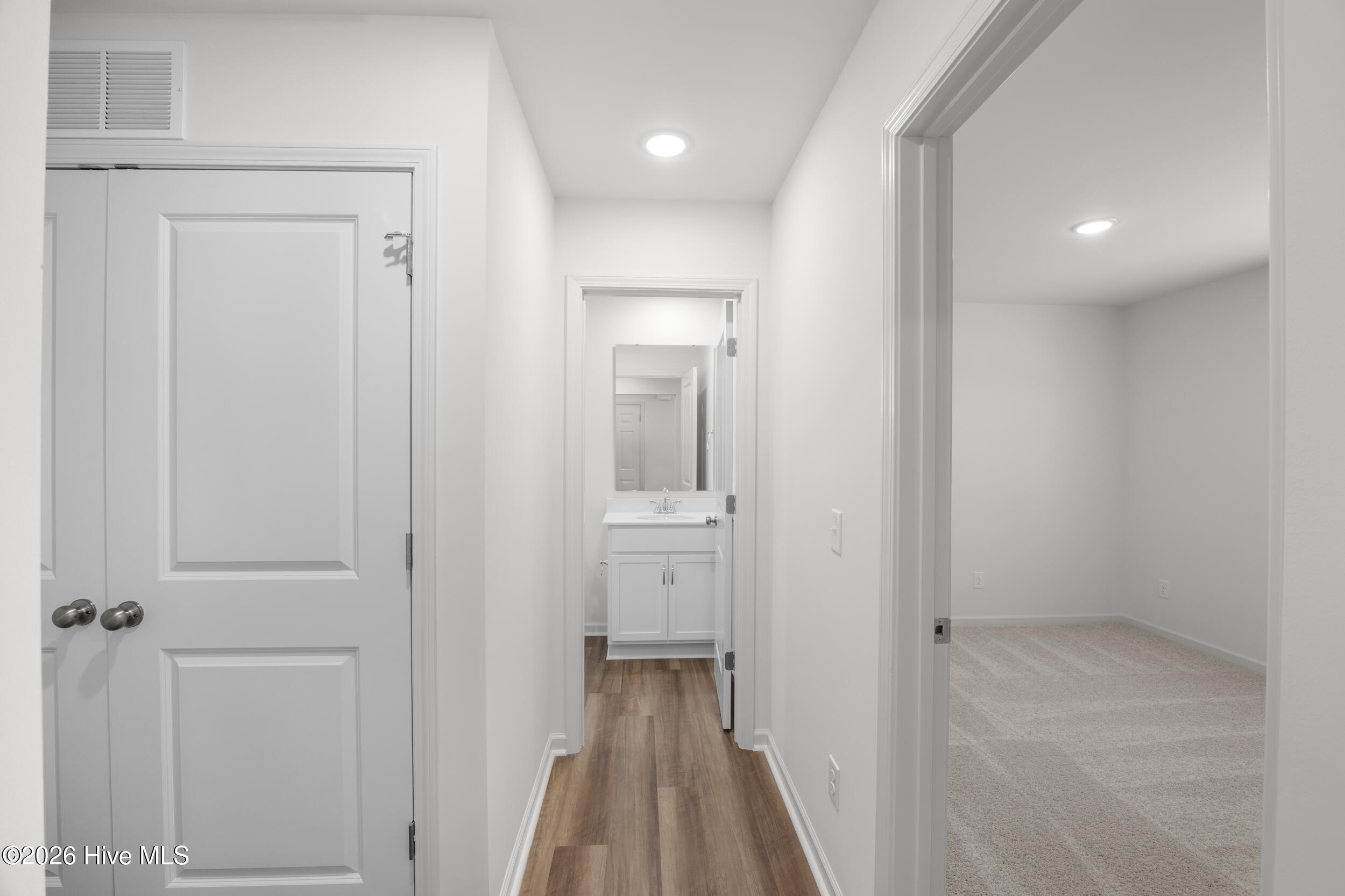 1014 Brooke Ridge Lane Property Photo 6