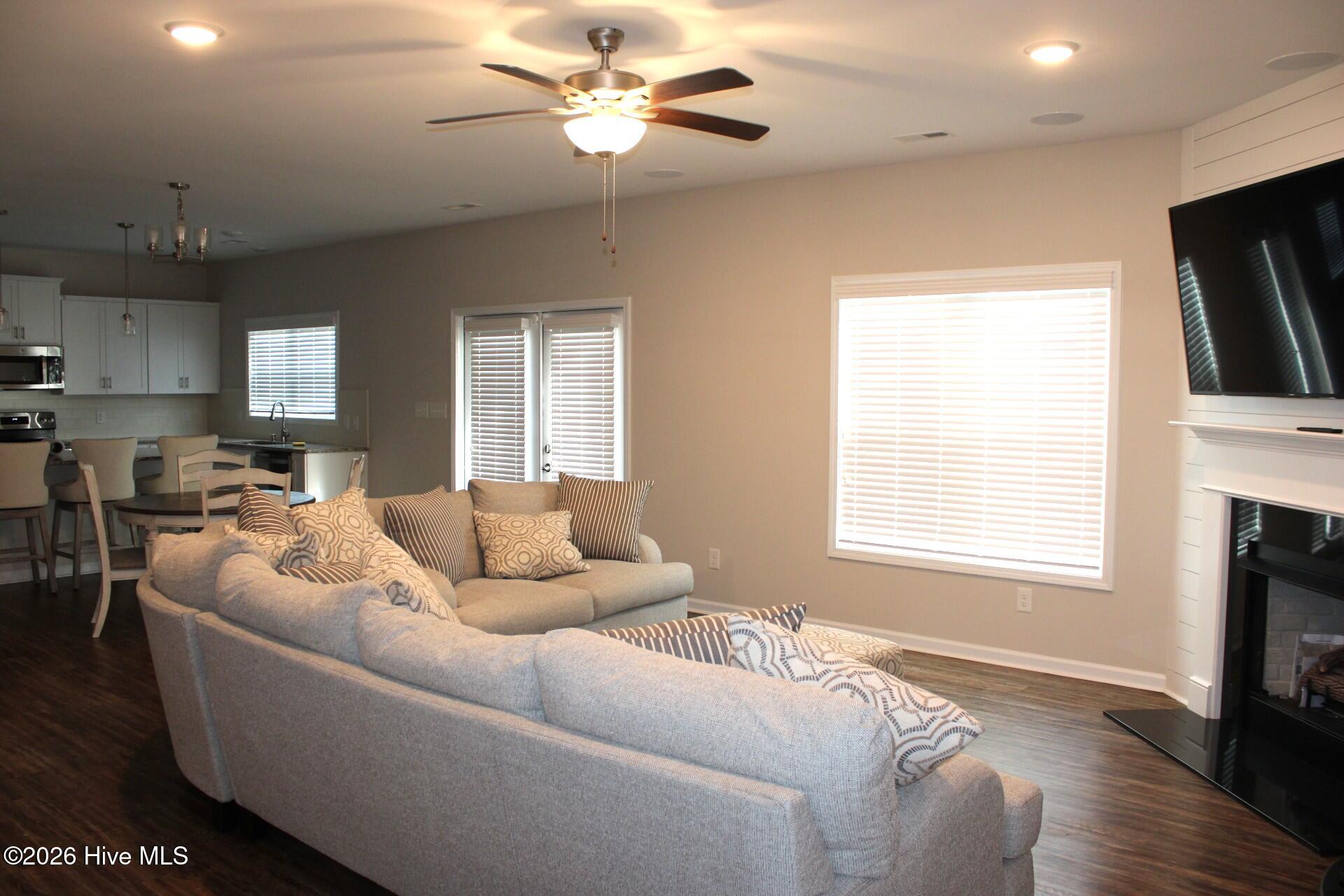 110 Harvest Boulevard Property Photo 6