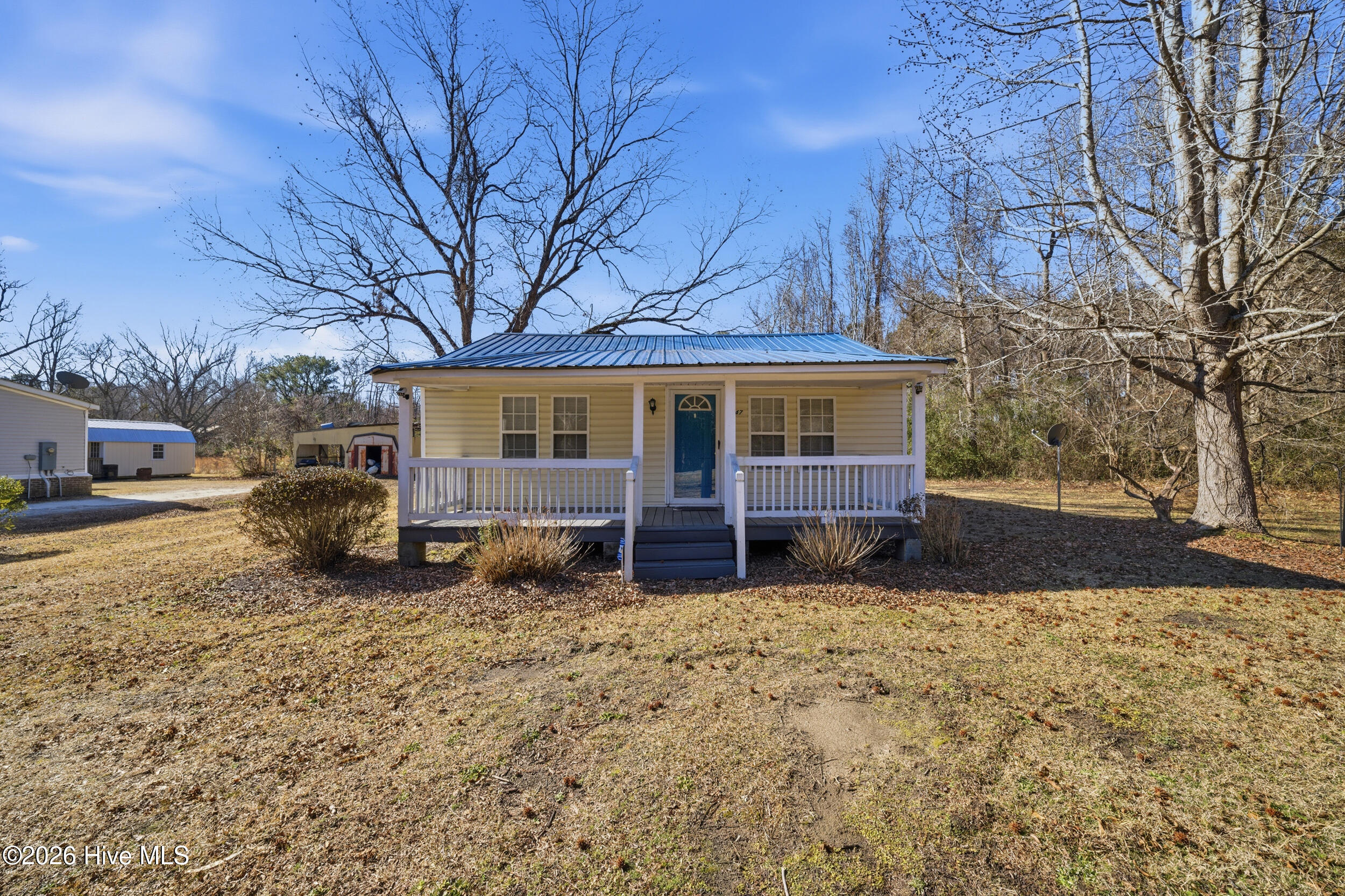 1347 Virginia Road Property Photo 2