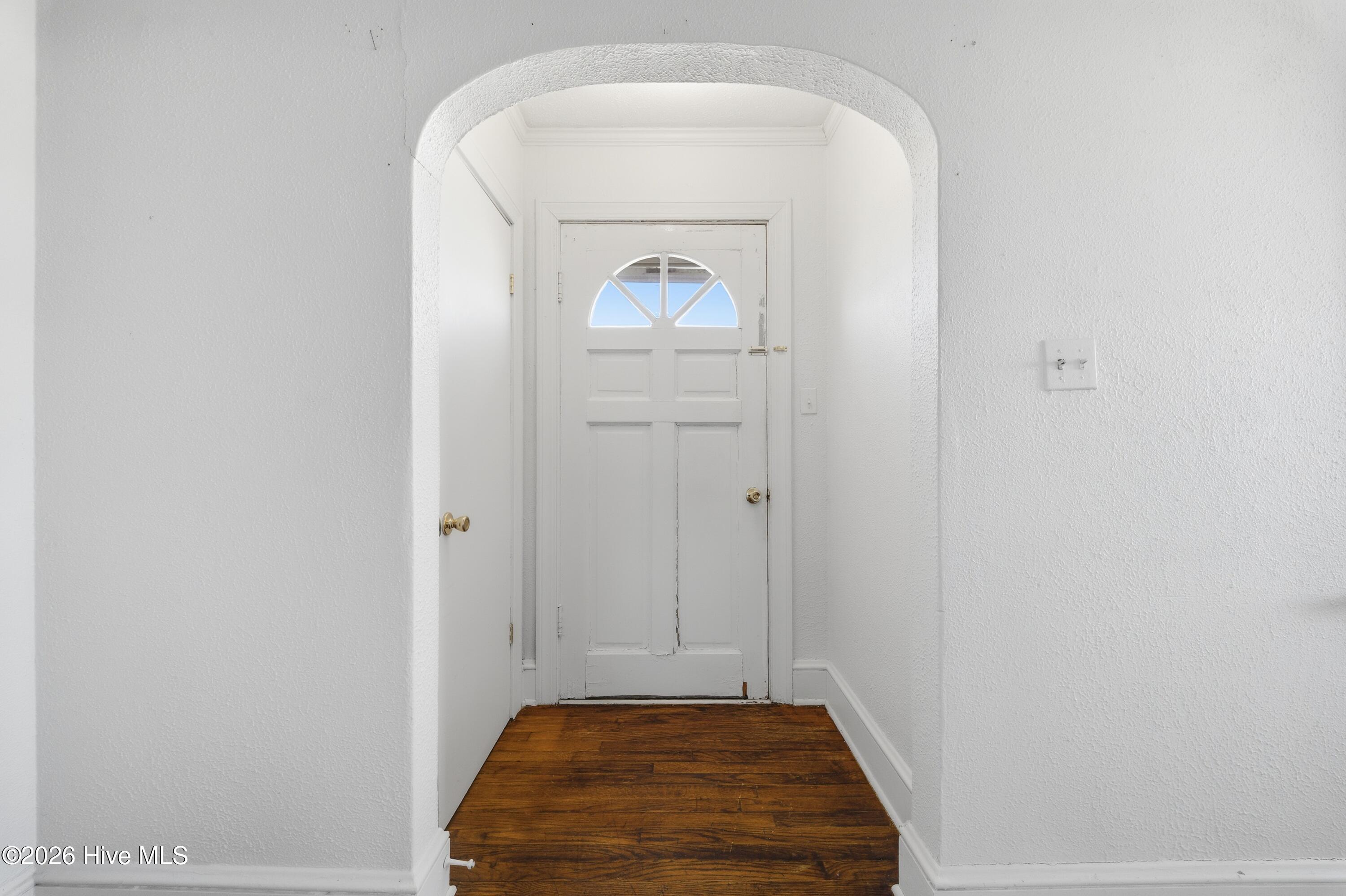 748 Virginia Road Property Photo 2