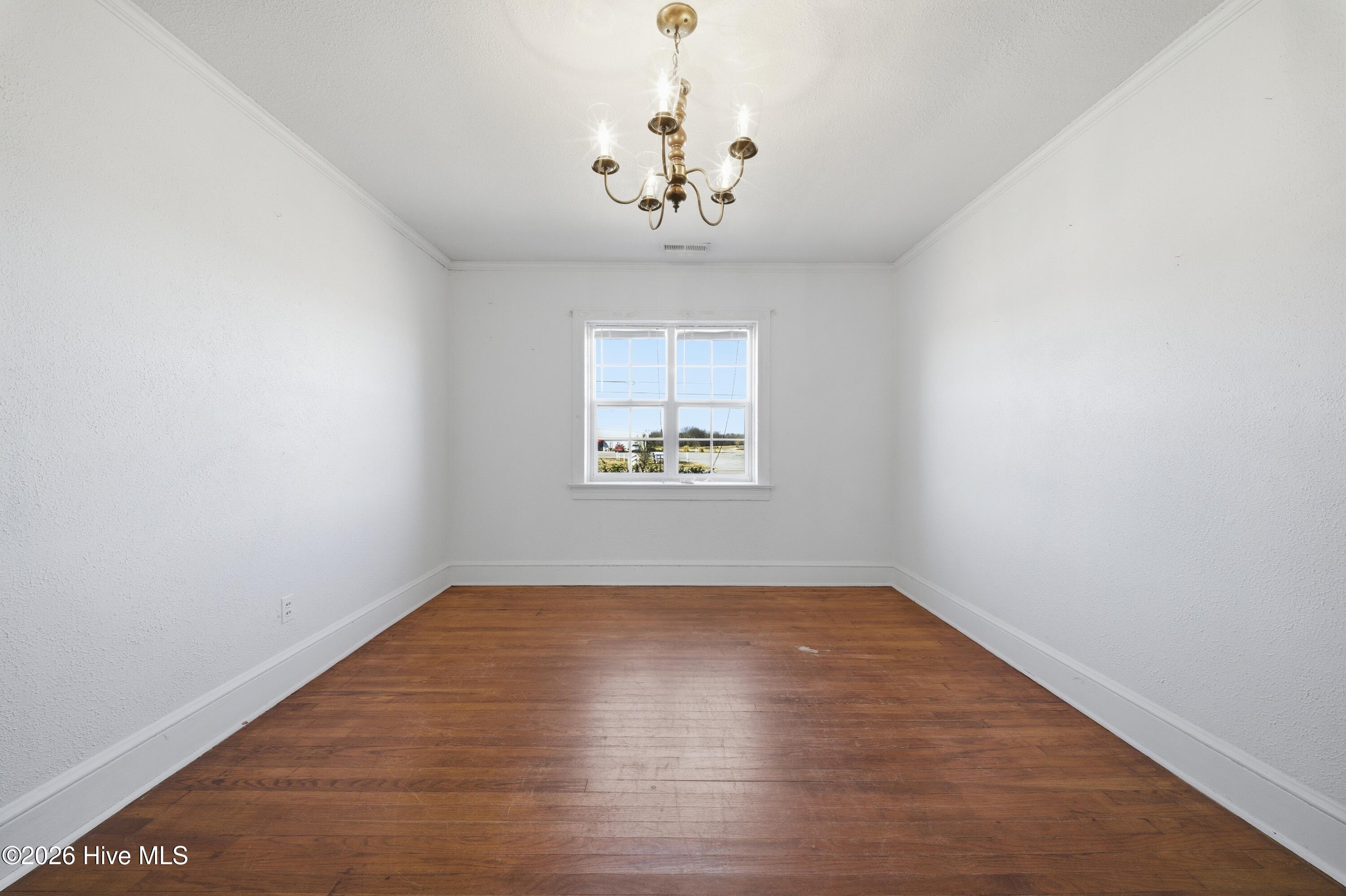 748 Virginia Road Property Photo 6