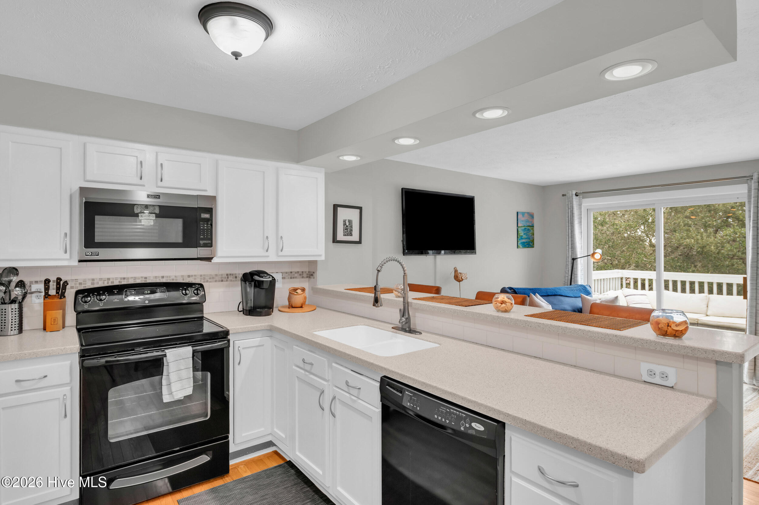 2303 Surfrider Circle C Property Photo 8