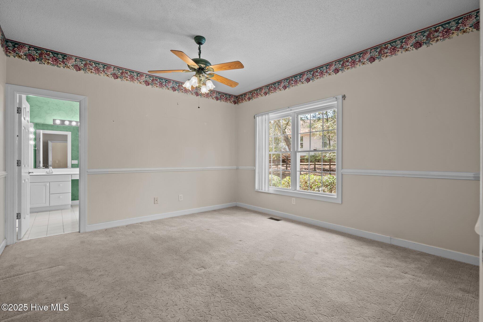 10 Lodge Pole Lane Property Photo 17
