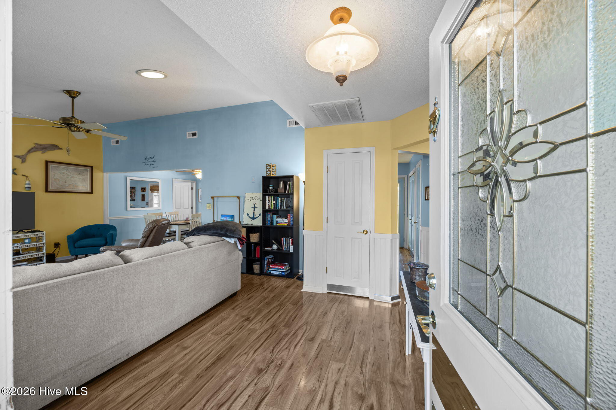 802 Black Swan Road Property Photo 4