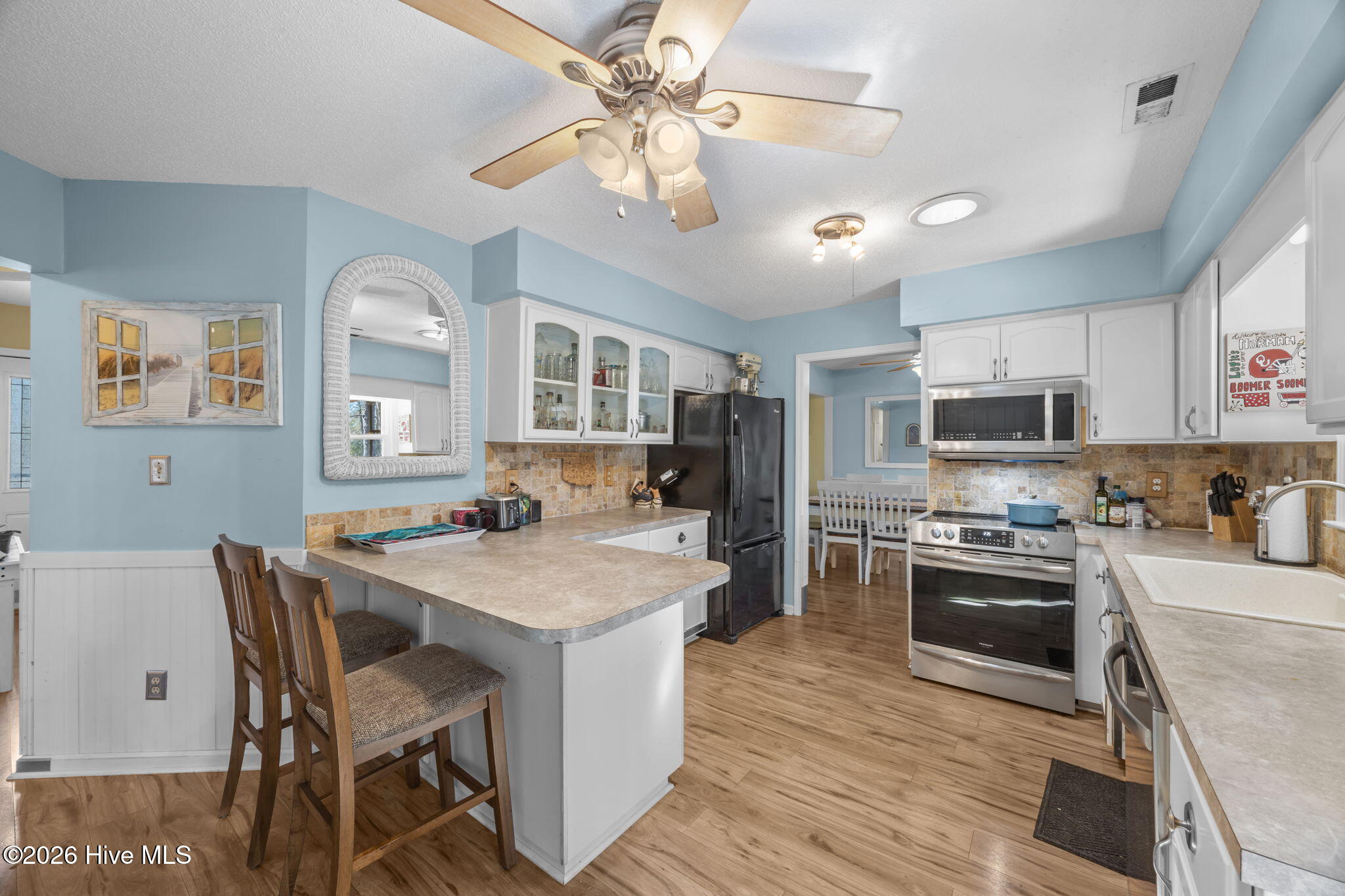 802 Black Swan Road Property Photo 11