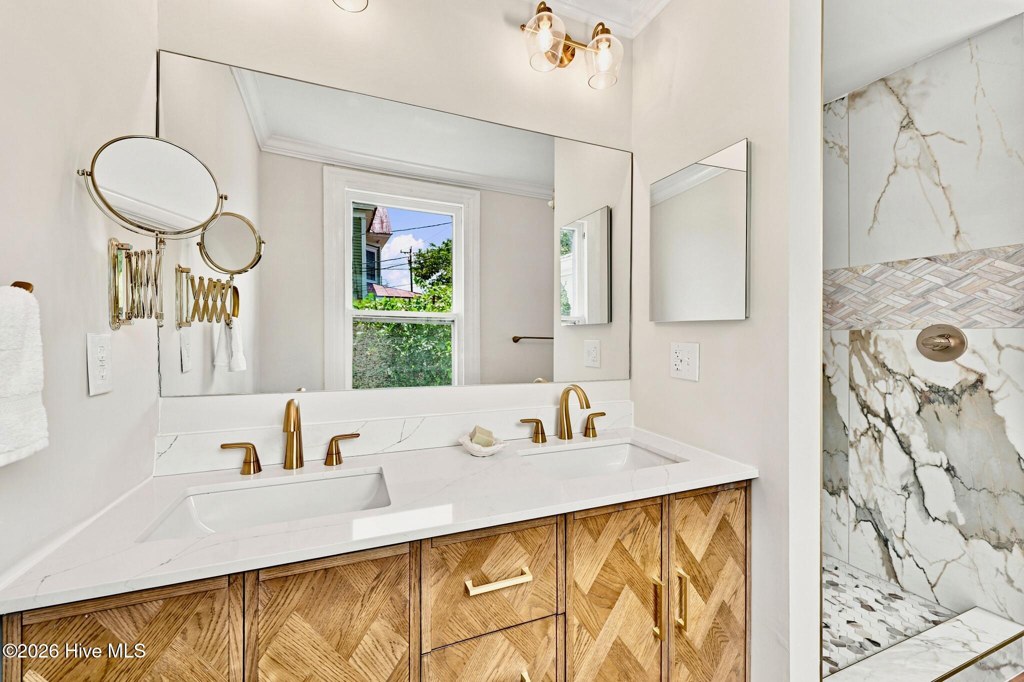 501 New Street Property Photo 4