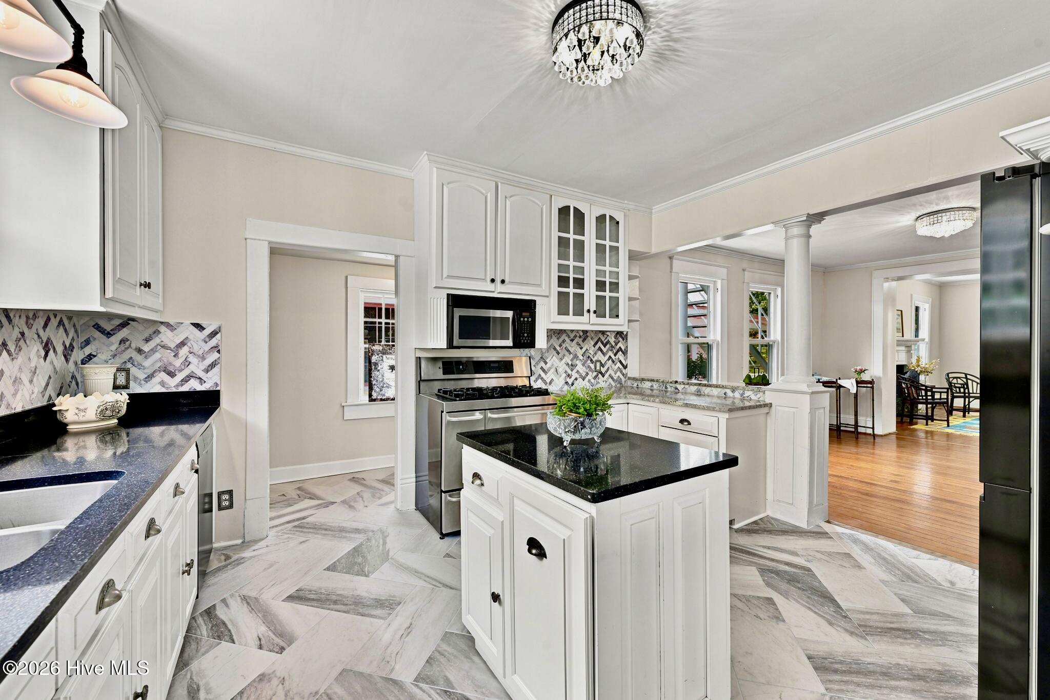 501 New Street Property Photo 18