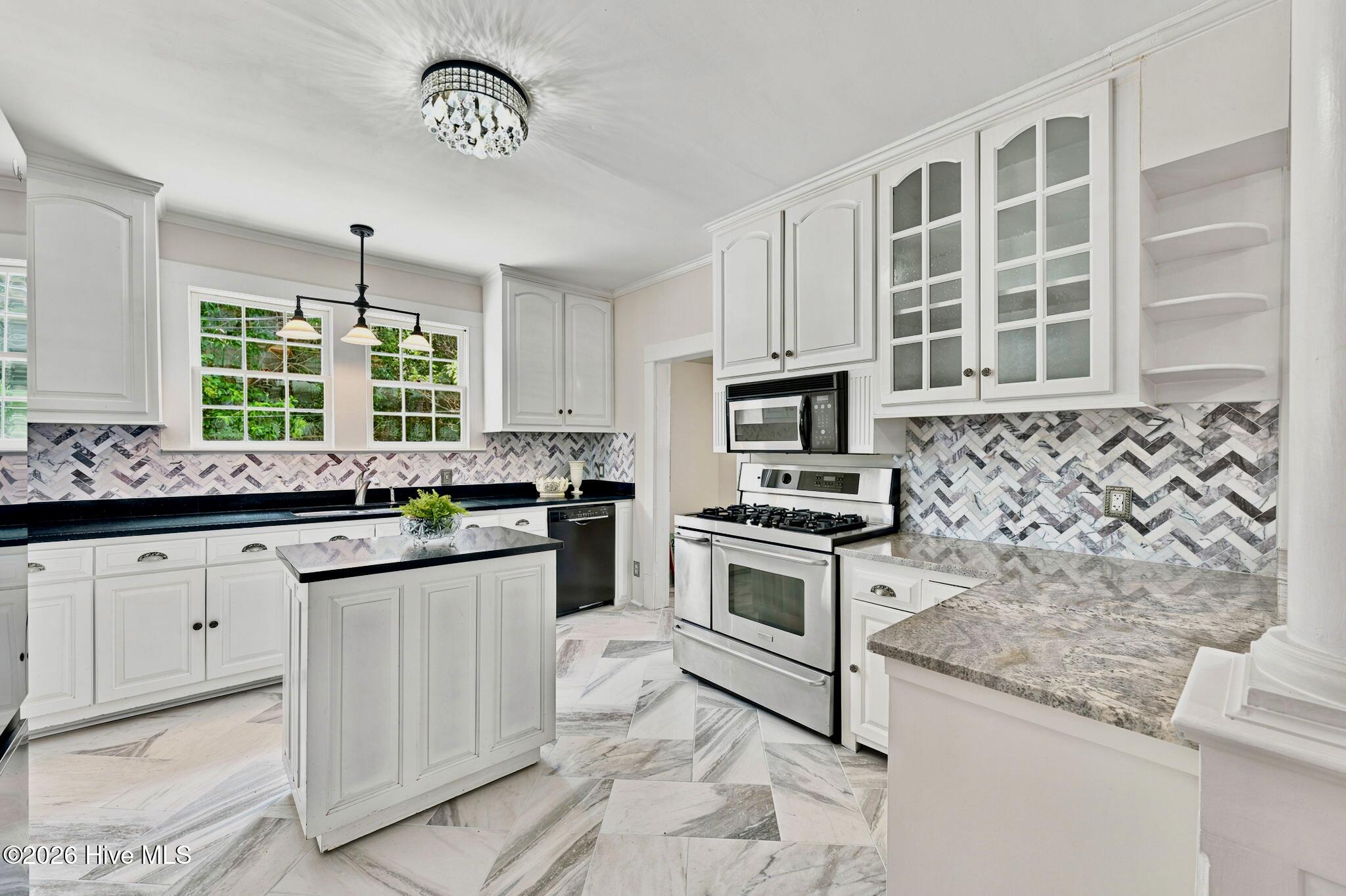 501 New Street Property Photo 19