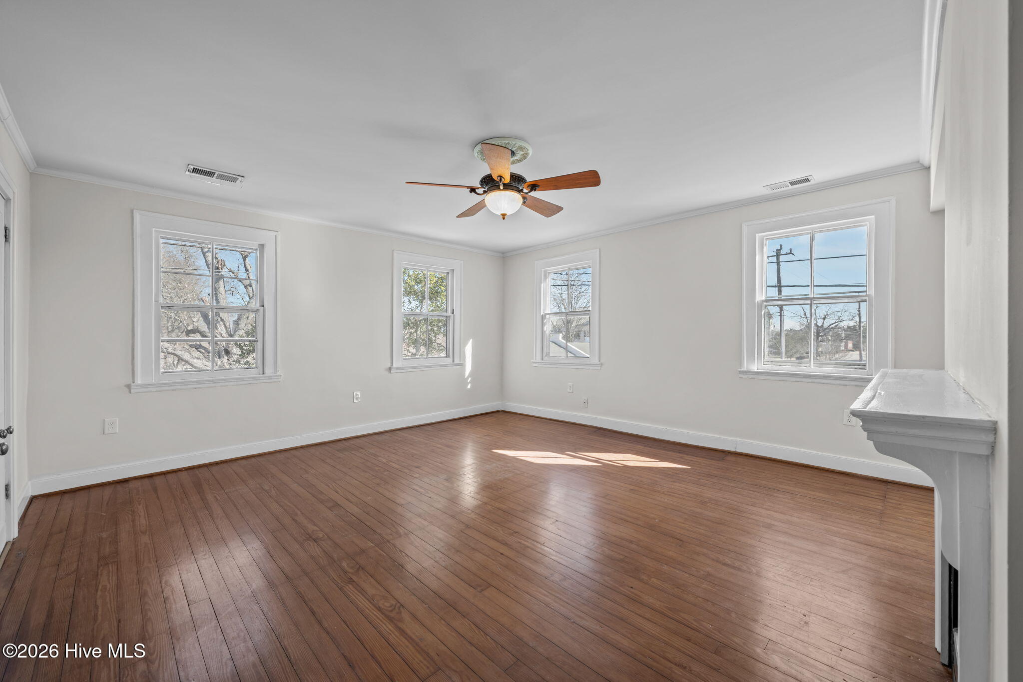501 New Street Property Photo 33