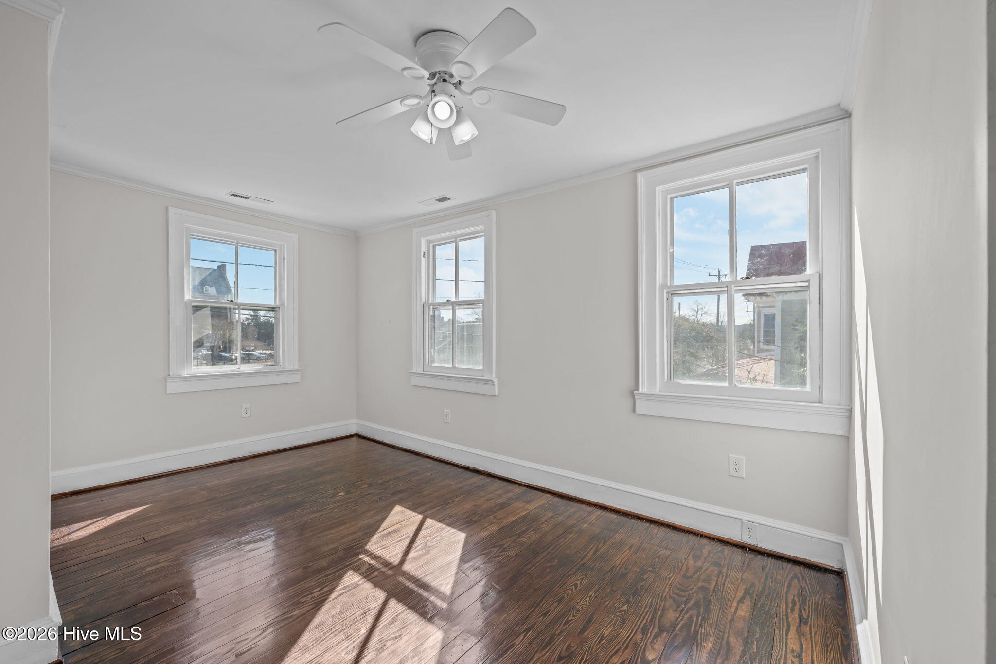 501 New Street Property Photo 39