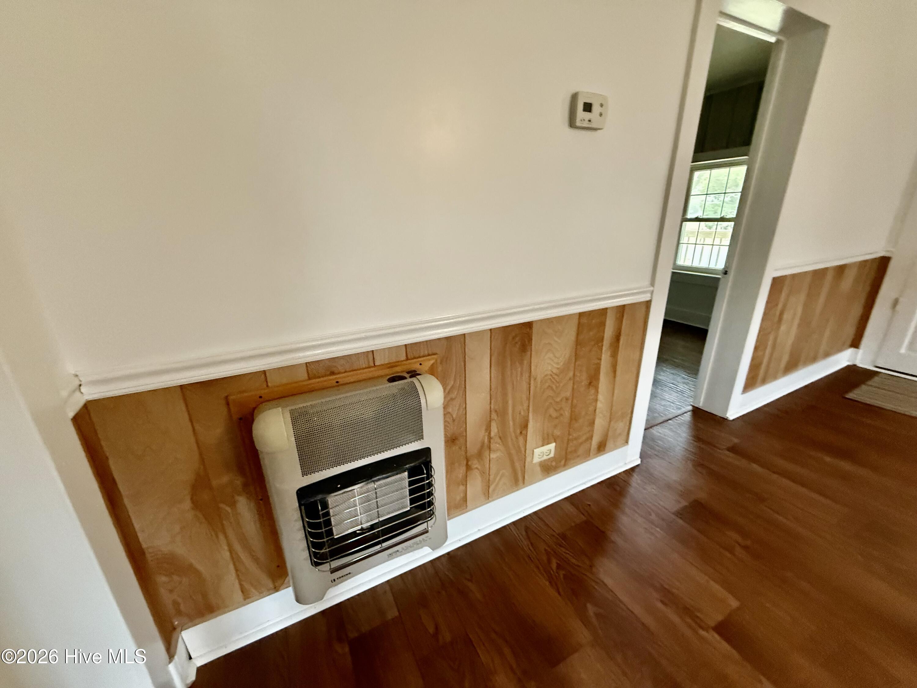 4549 Loop Road Property Photo 6