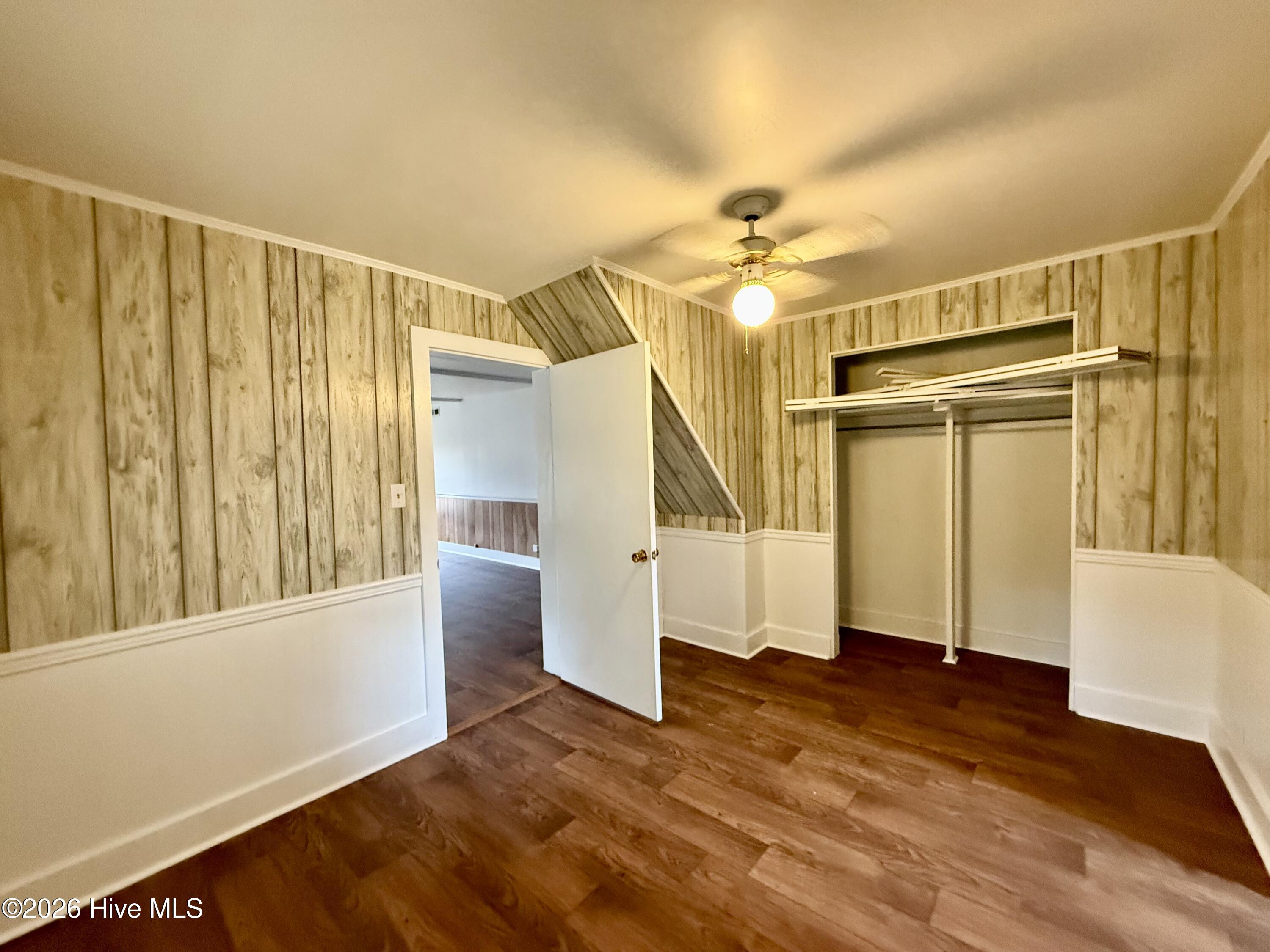 4549 Loop Road Property Photo 10
