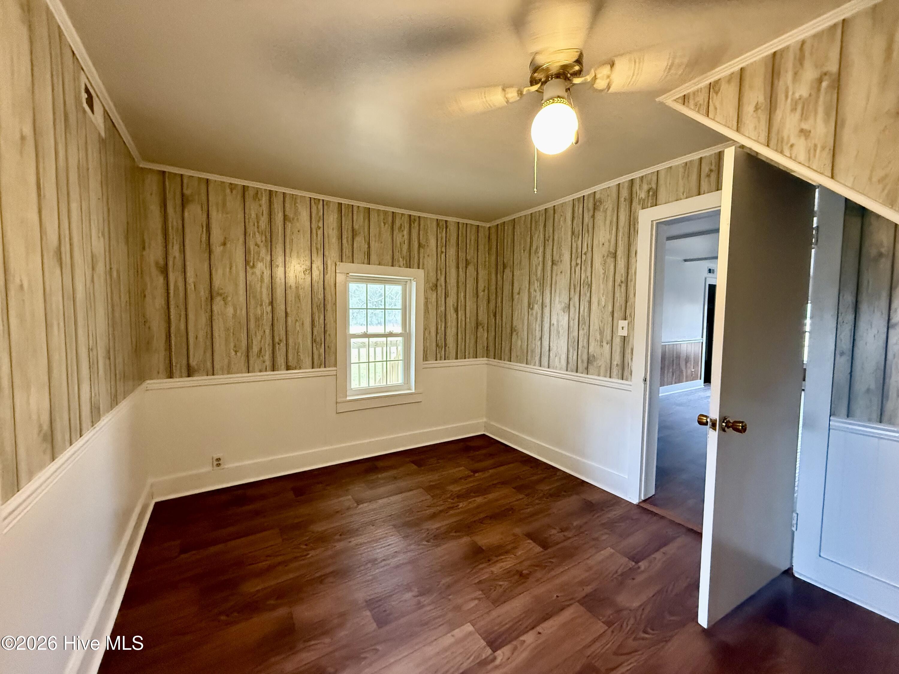 4549 Loop Road Property Photo 11