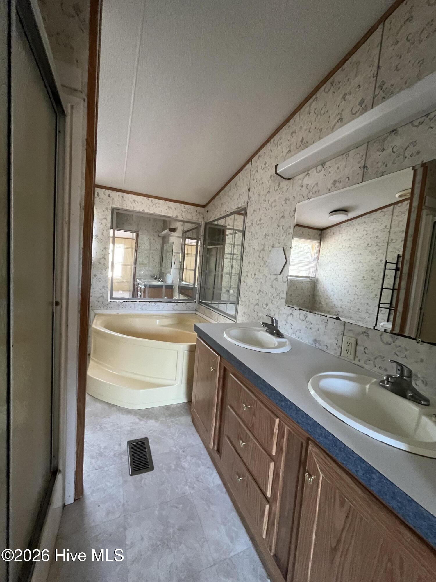 179 Aberdeen Lane Property Photo 25