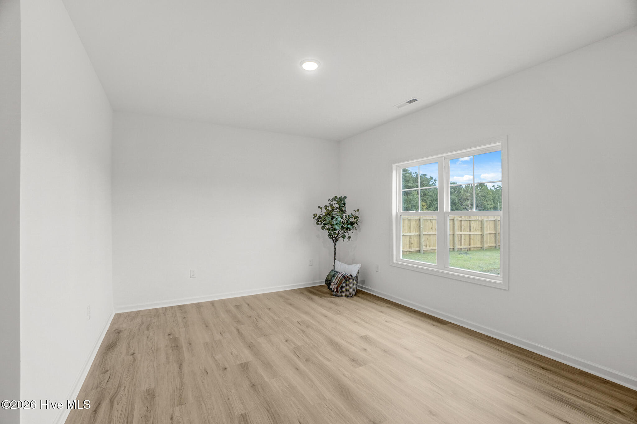 501 Bartley Street Property Photo 9