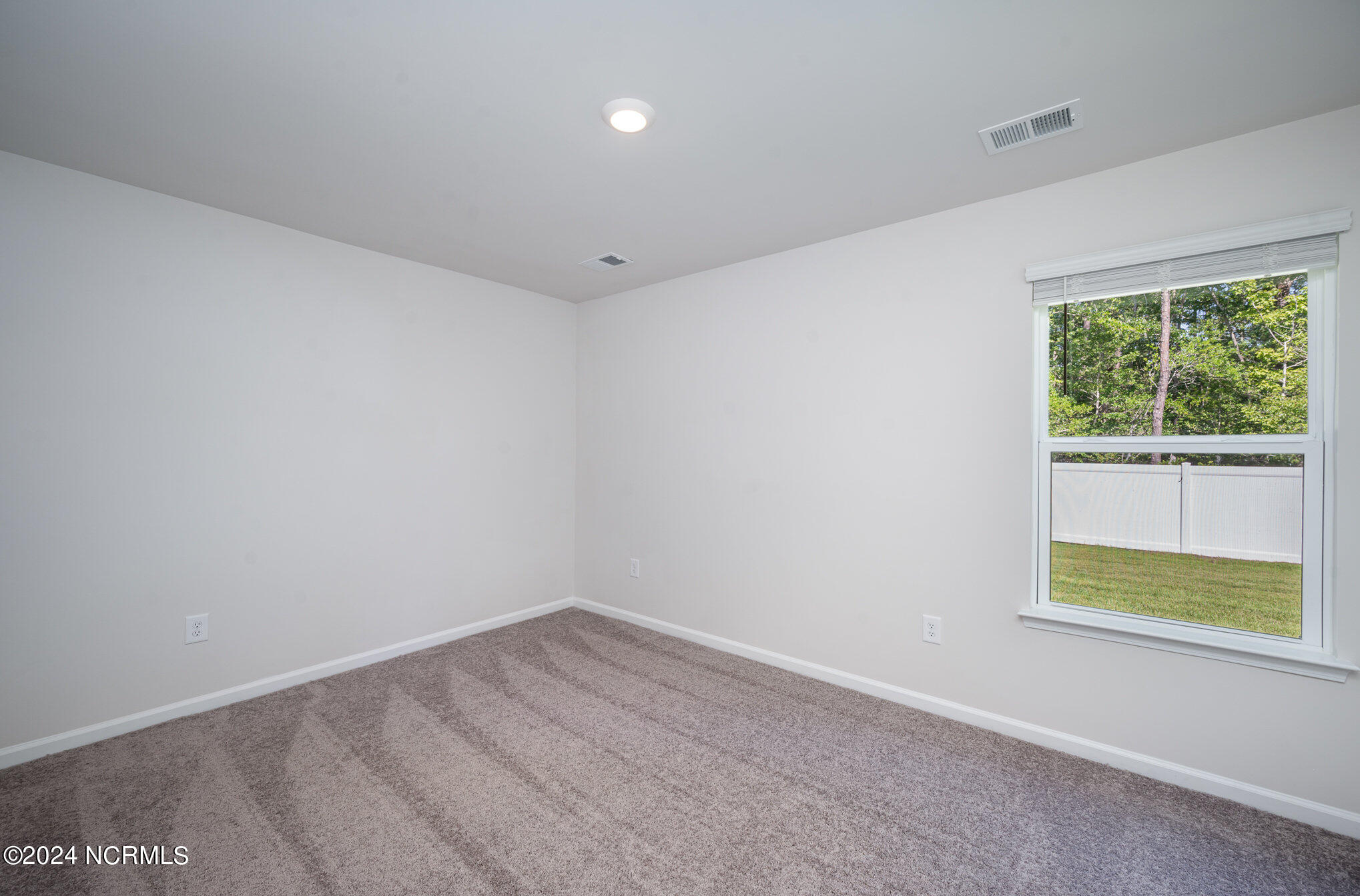 236 Ashworth Drive Property Photo 7