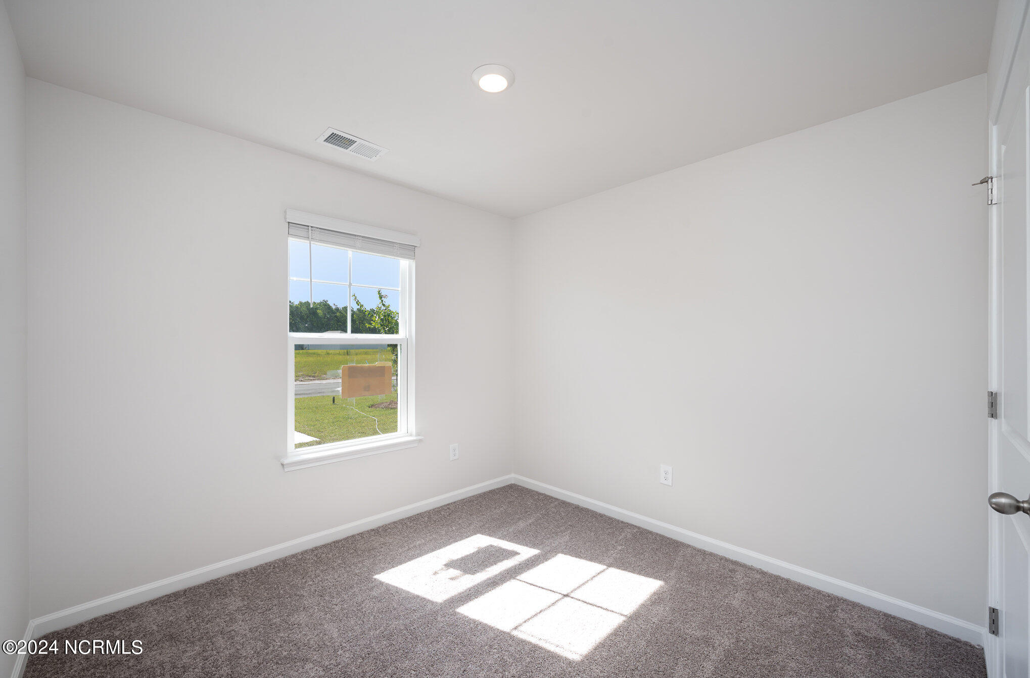 236 Ashworth Drive Property Photo 11