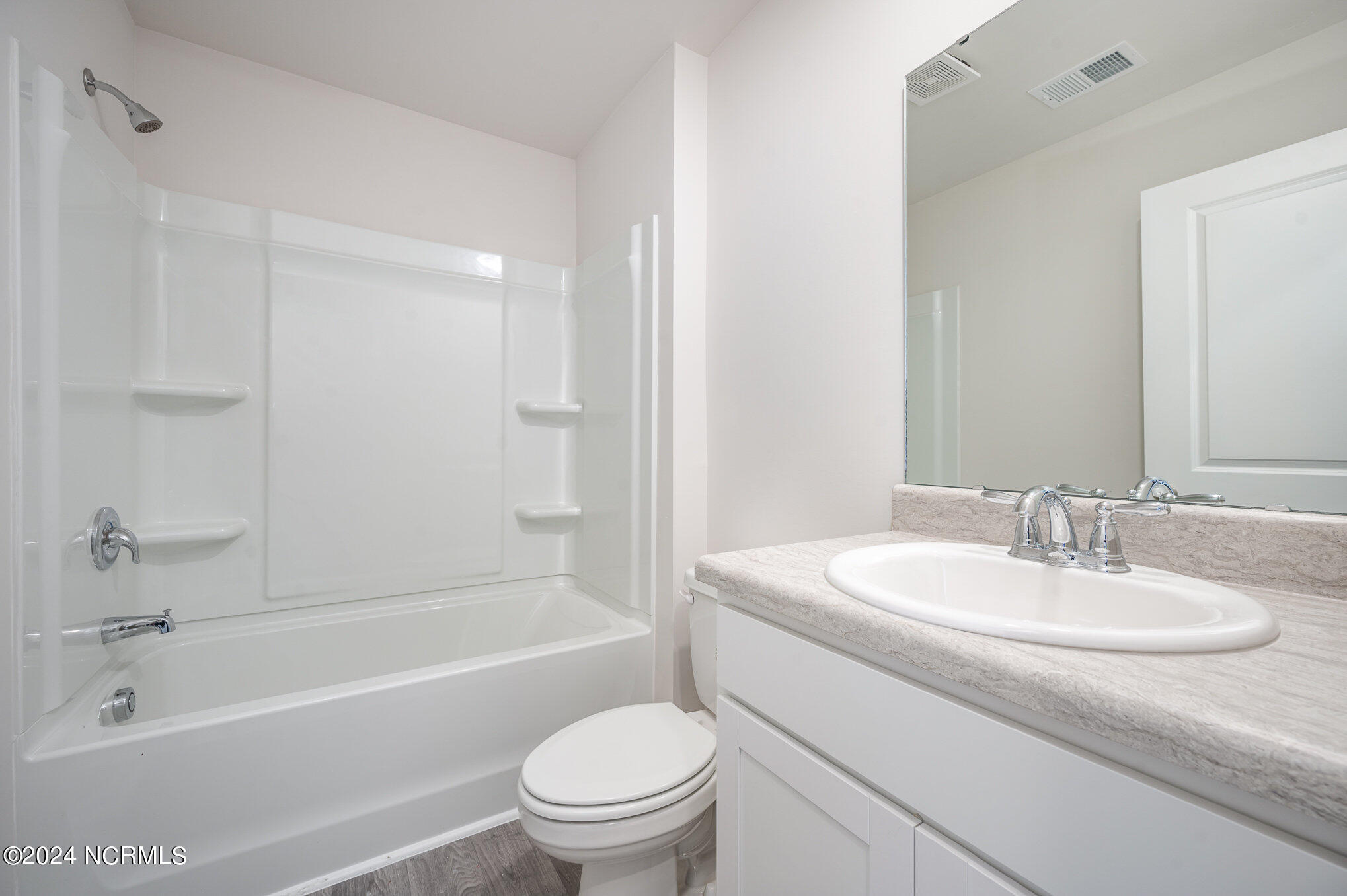 236 Ashworth Drive Property Photo 12