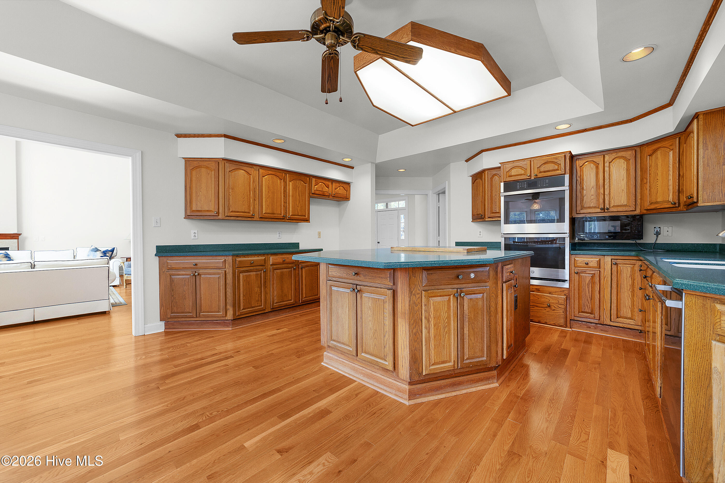 3010 Sloop Drive Property Photo 8