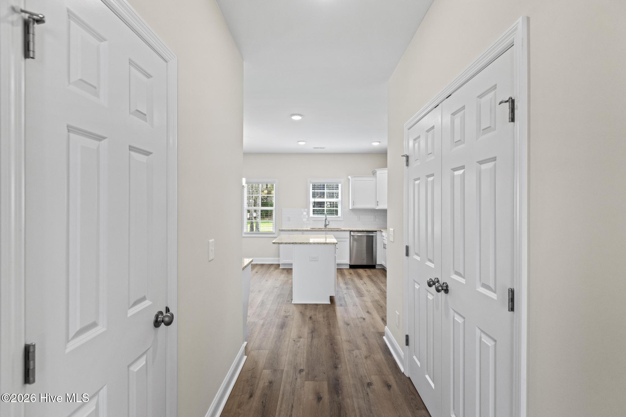 120 Rolling Water Lane Property Photo 8
