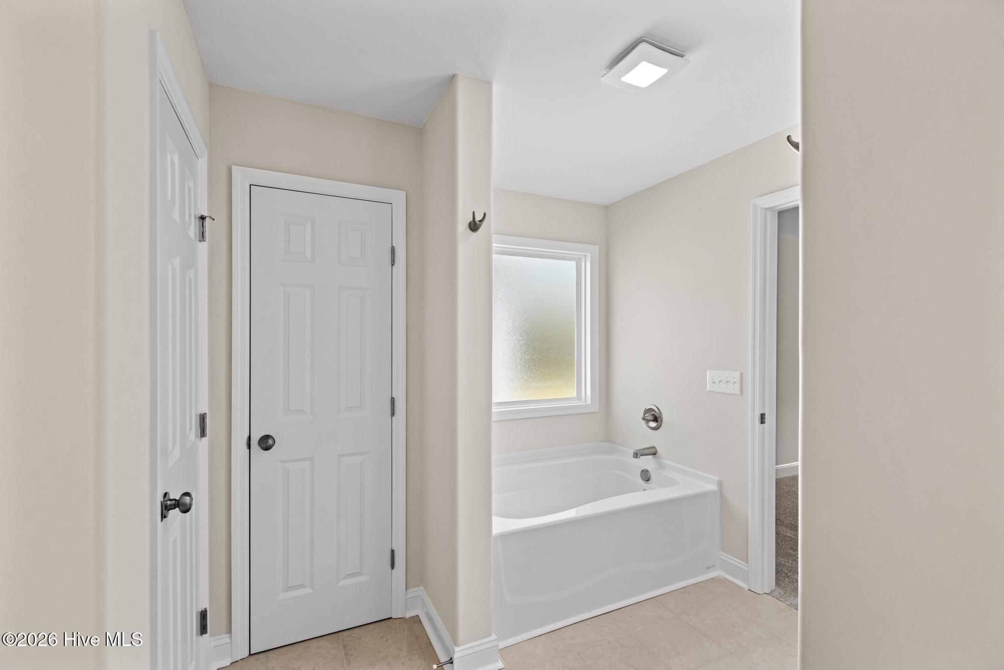 120 Rolling Water Lane Property Photo 33