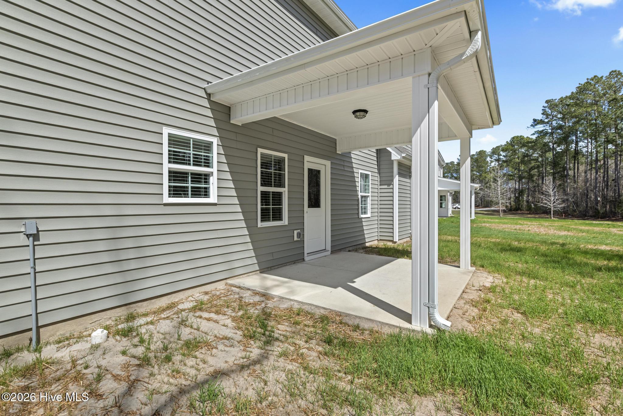 120 Rolling Water Lane Property Photo 35