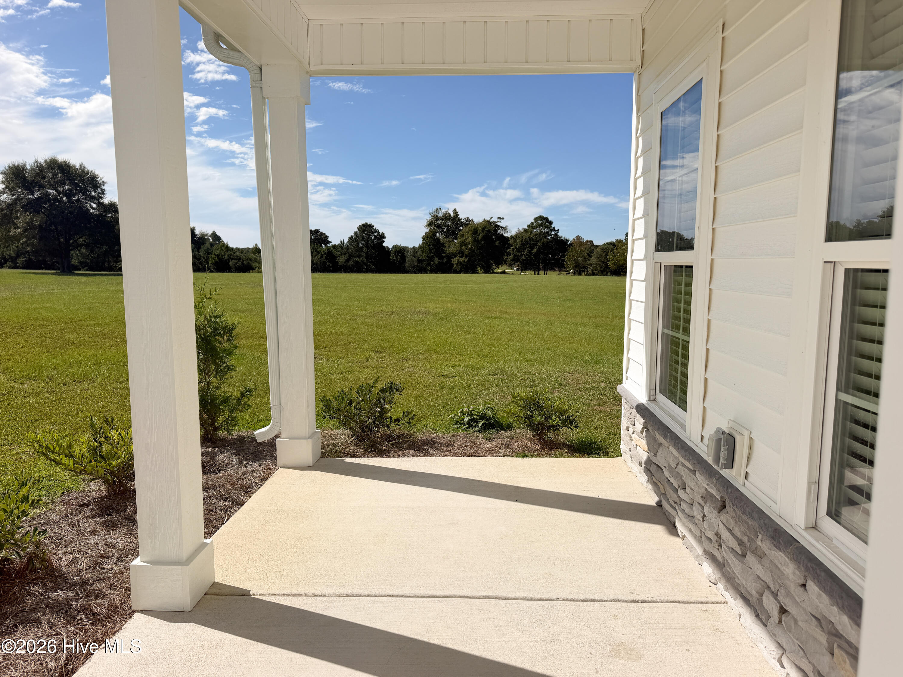 143 Cripple Creek Drive Property Photo 4
