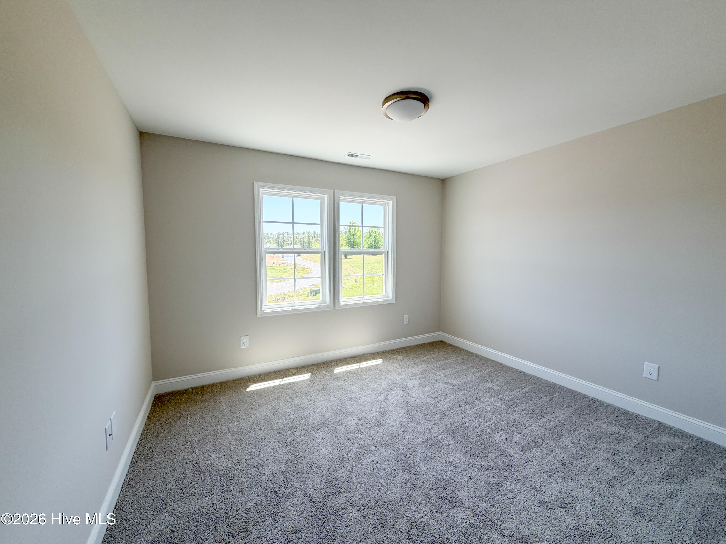 143 Cripple Creek Drive Property Photo 9