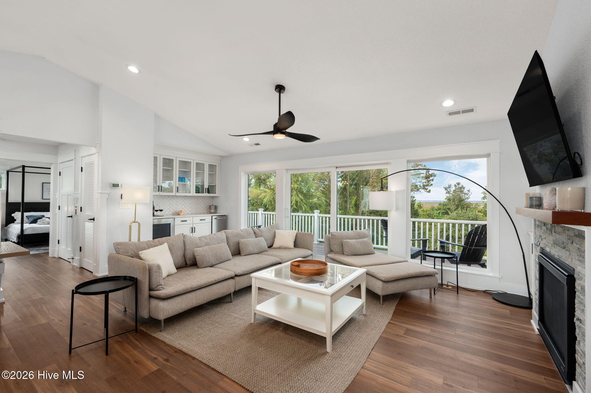 768 Hunt Club Drive Property Photo 10