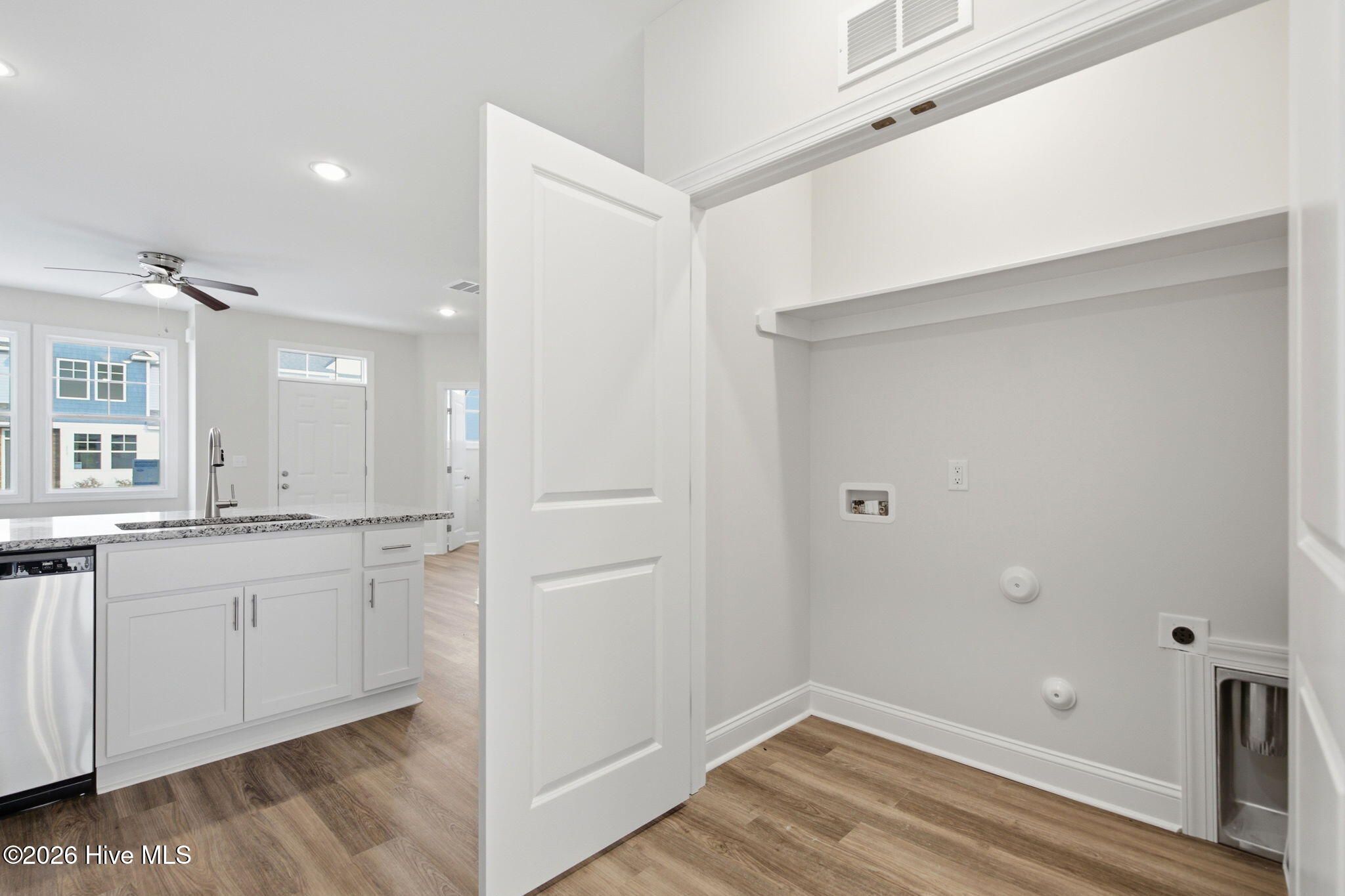 216 Sandy Cove Lane Property Photo 11