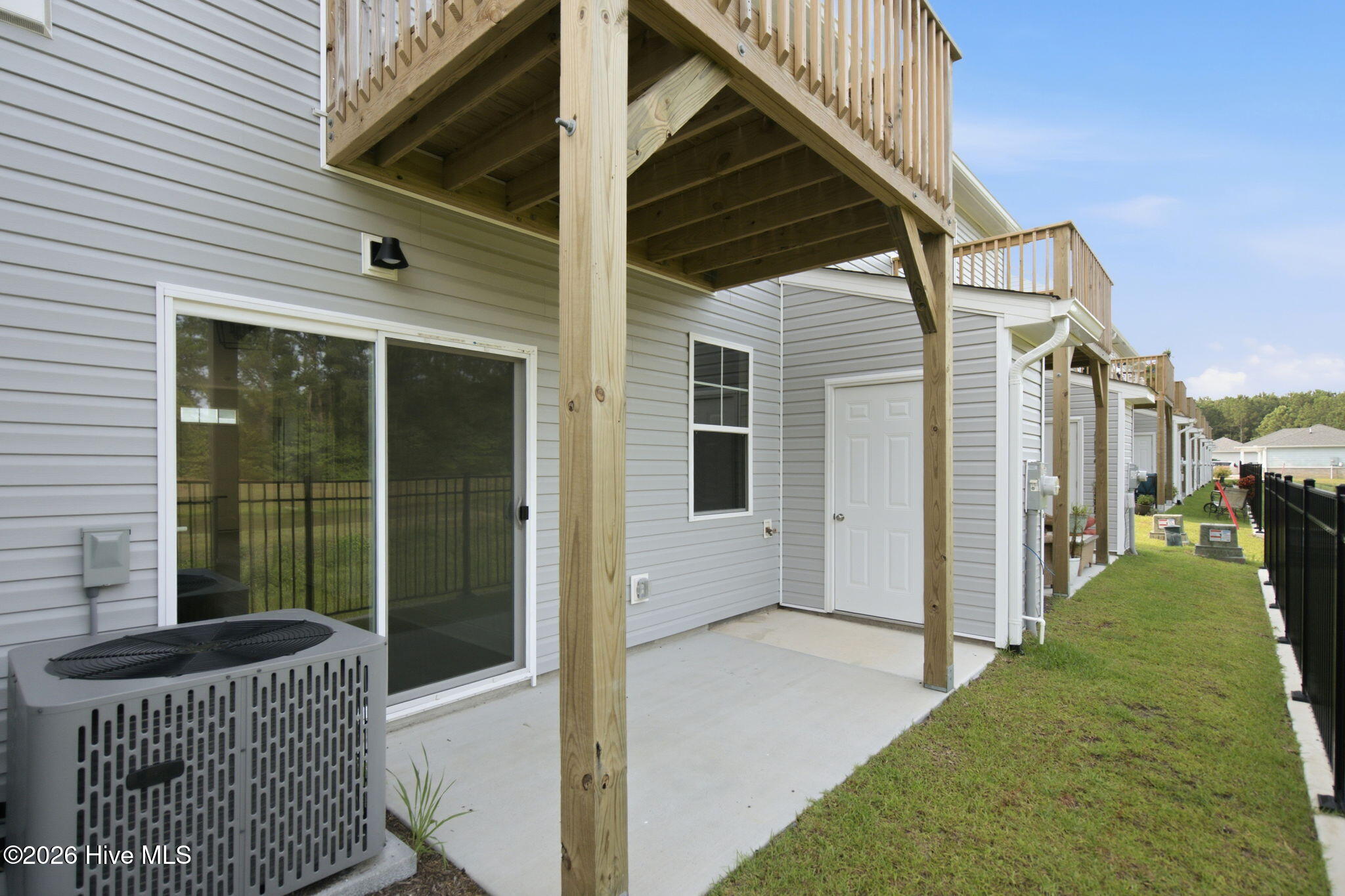227 Sandy Cove Lane Property Photo 2