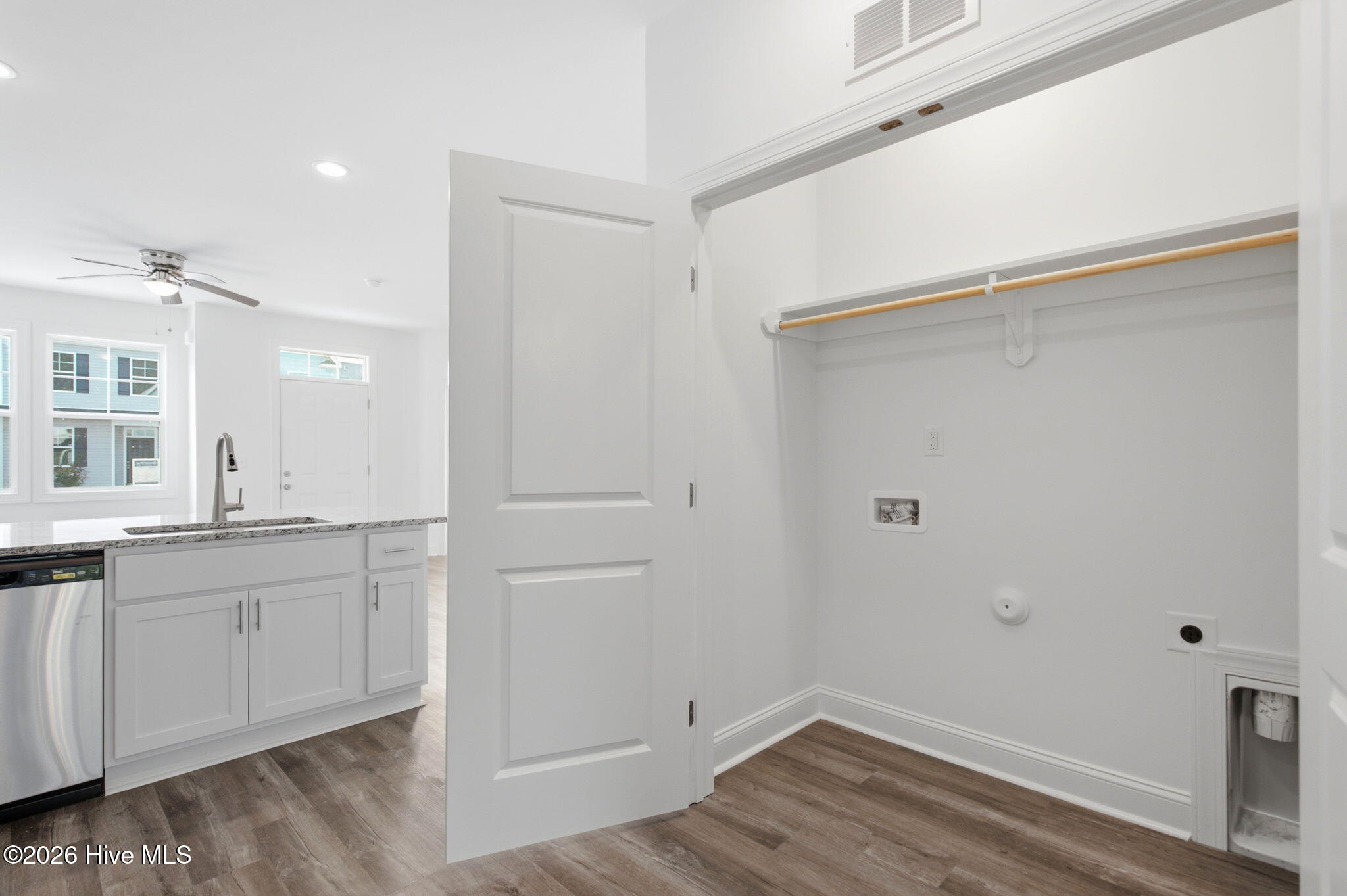 227 Sandy Cove Lane Property Photo 12