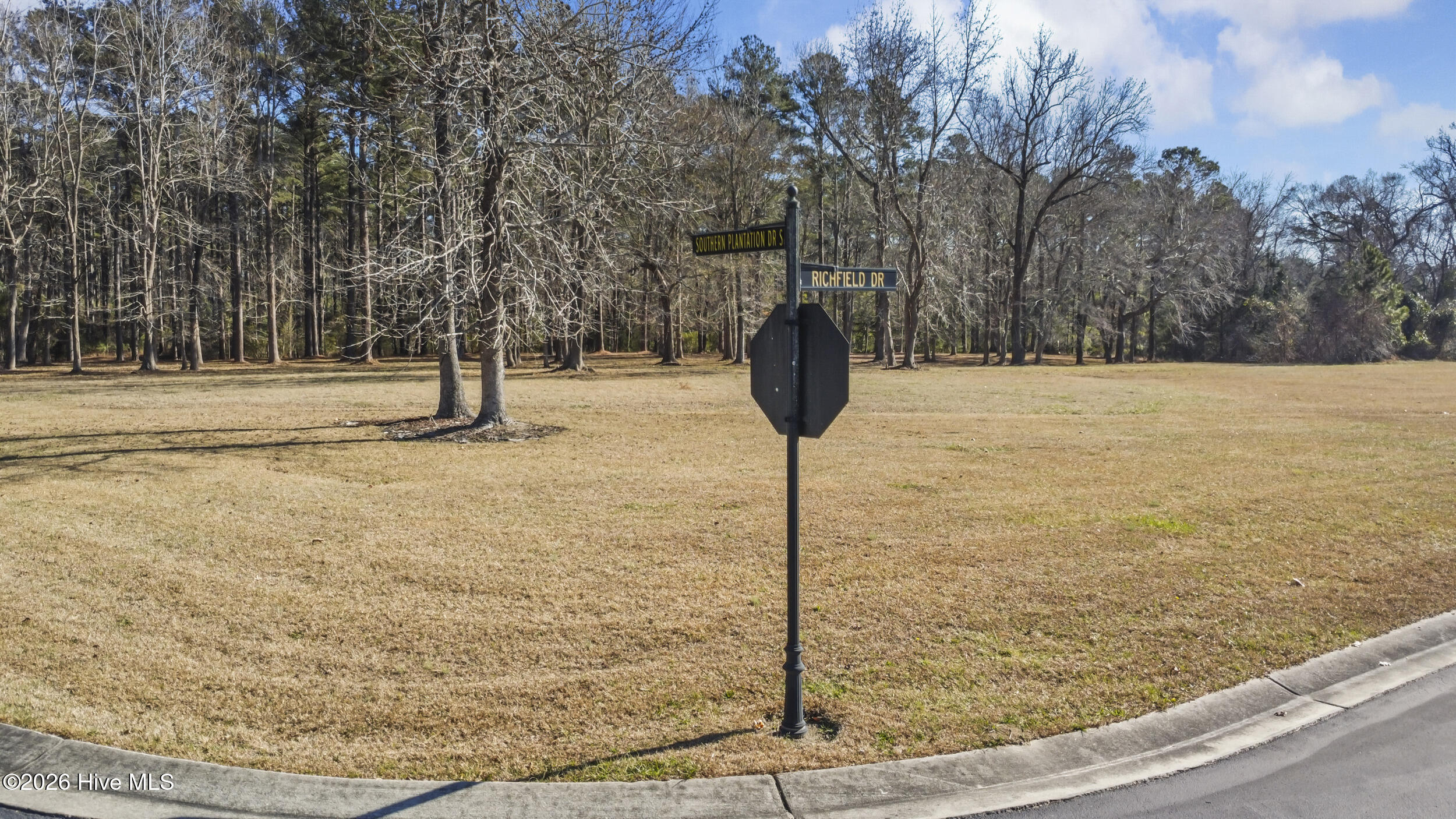 17 Richfield Drive Property Photo 8