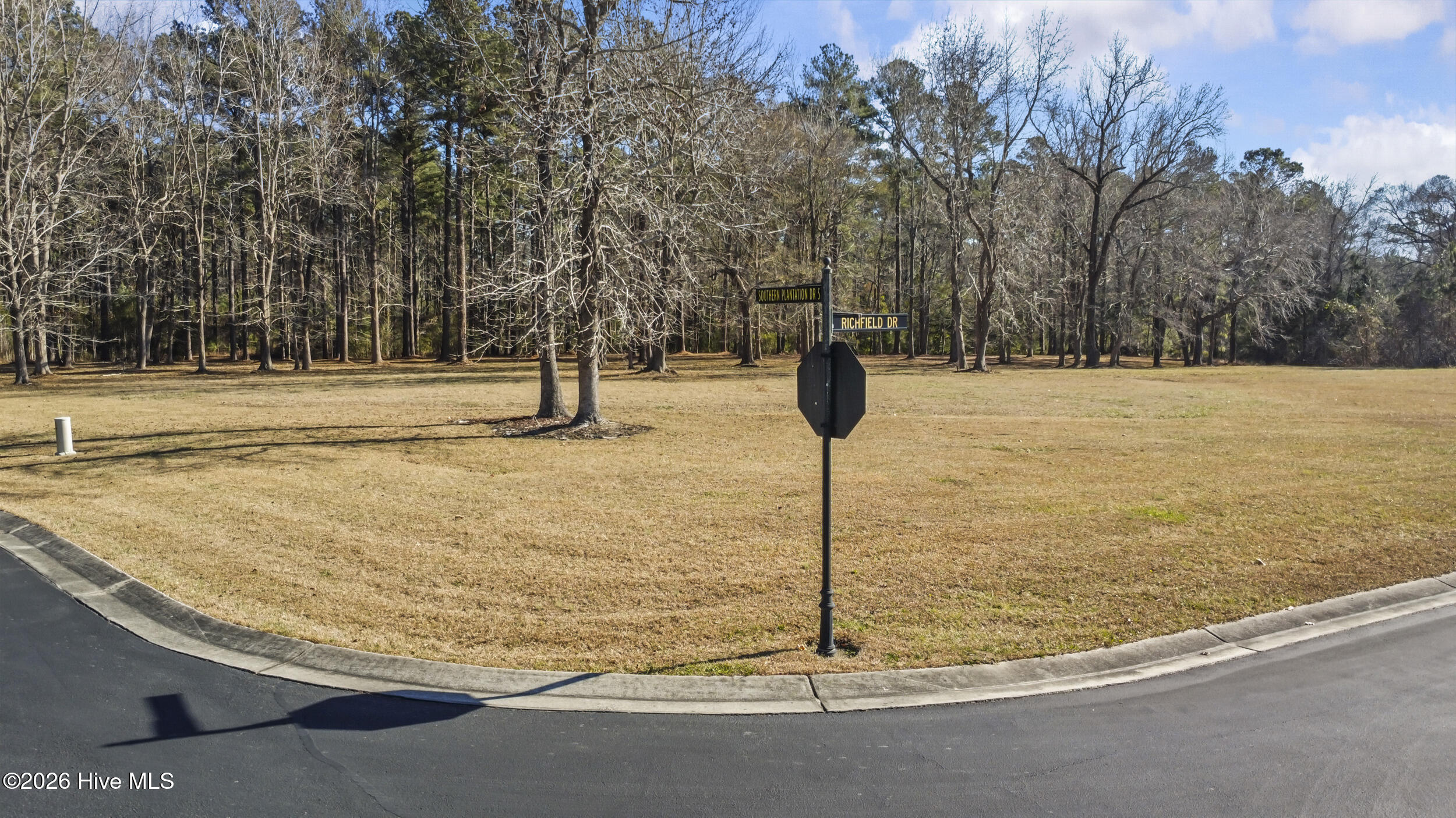 17 Richfield Drive Property Photo 9