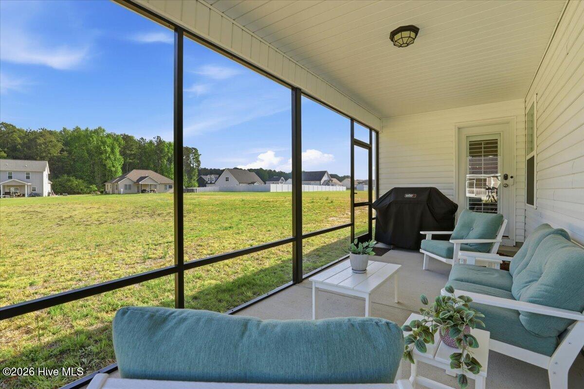 352 Earnest Way Property Photo 27
