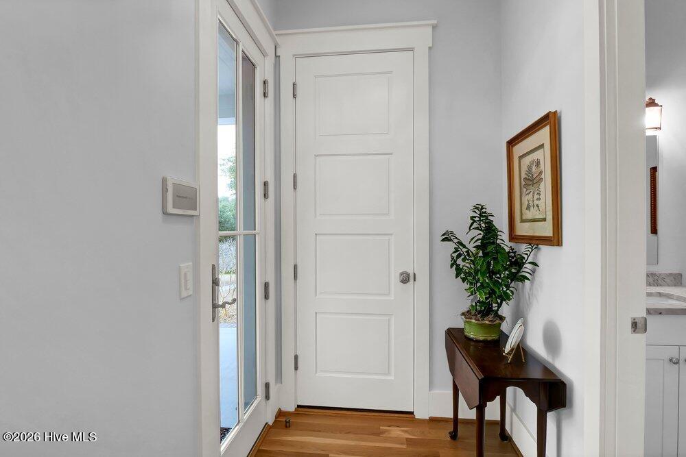 2322 Scotts Hill Loop Road Property Photo 7