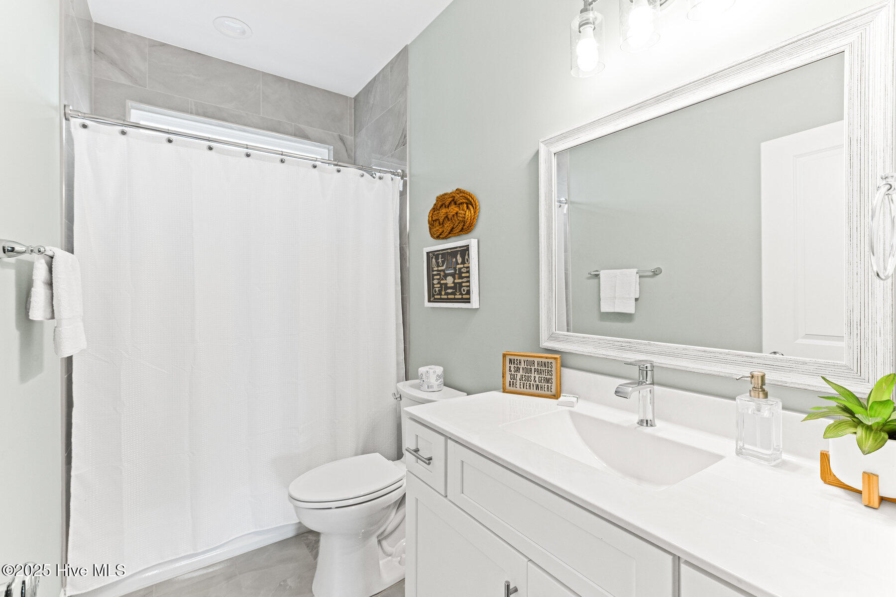 822 S Topsail Drive B Property Photo 35