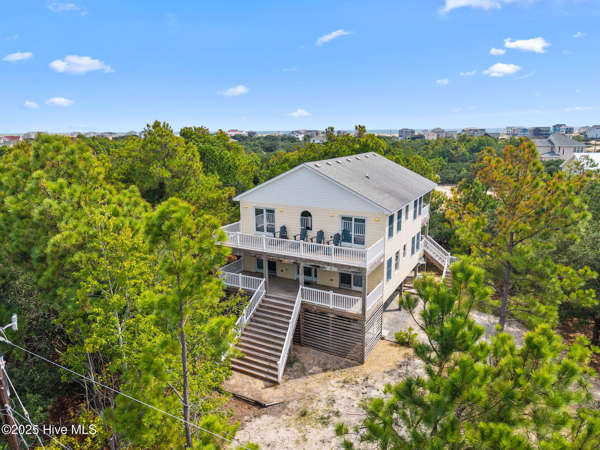 514 Robin Lane Property Photo 1