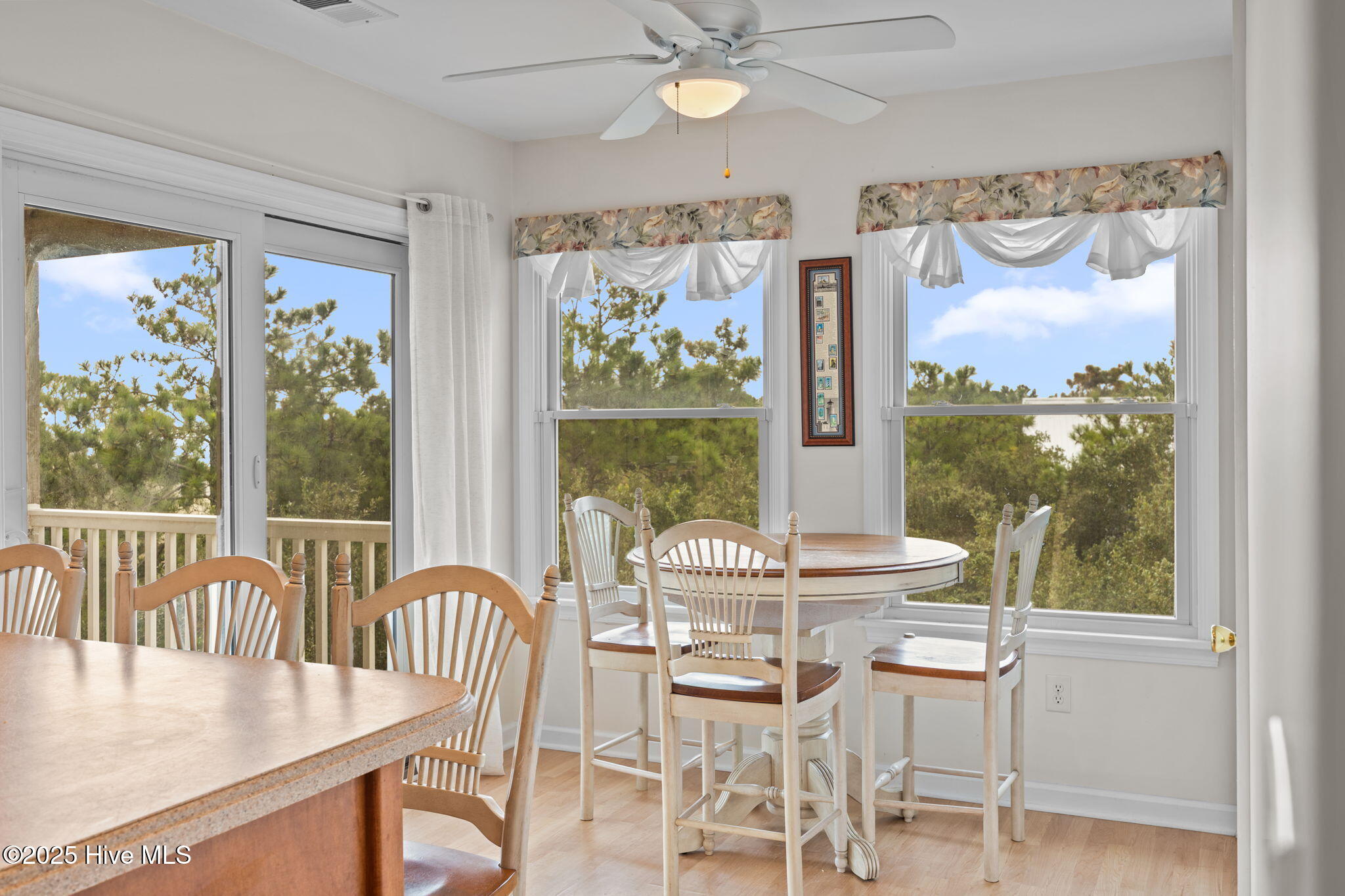 514 Robin Lane Property Photo 10